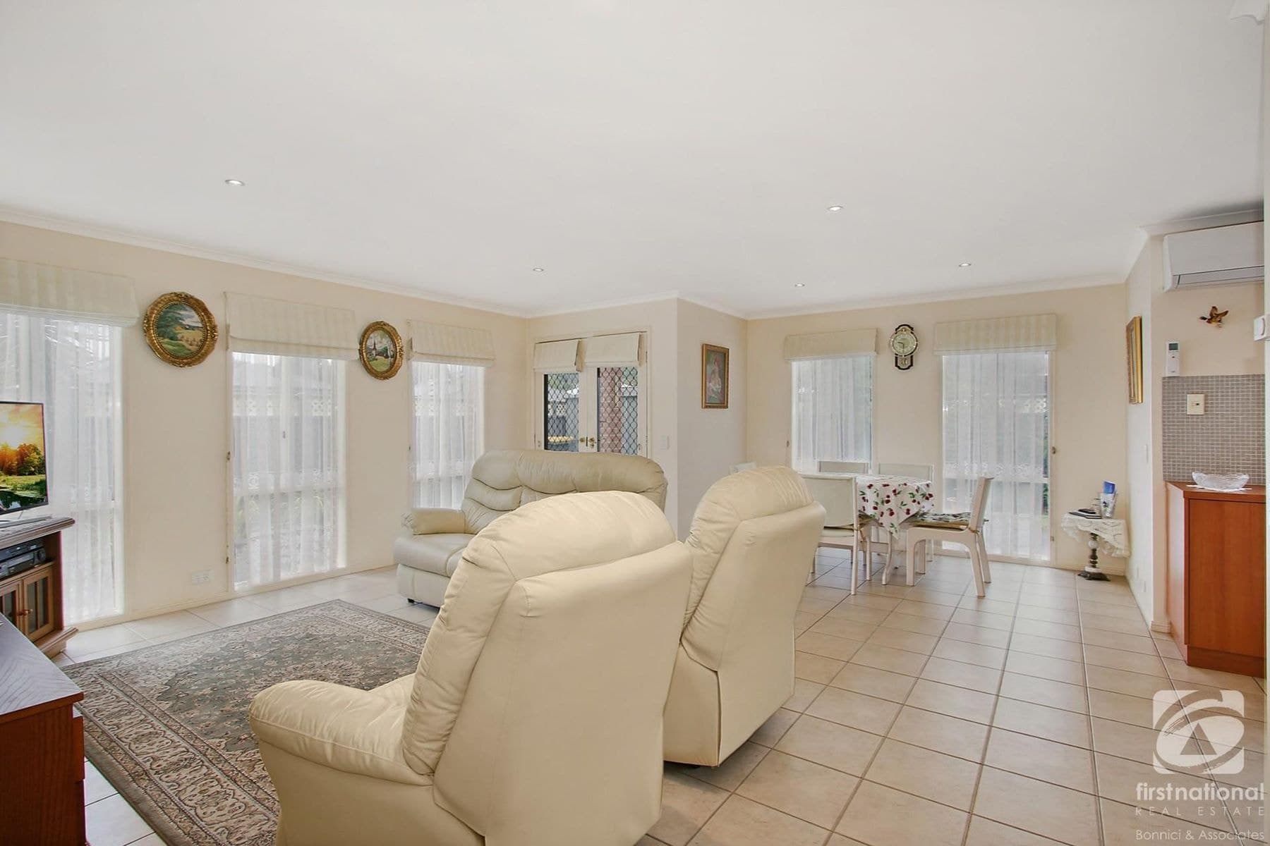 8 Yarrah Place, Myrtleford VIC 3737, Myrtleford - Thumbnail 3