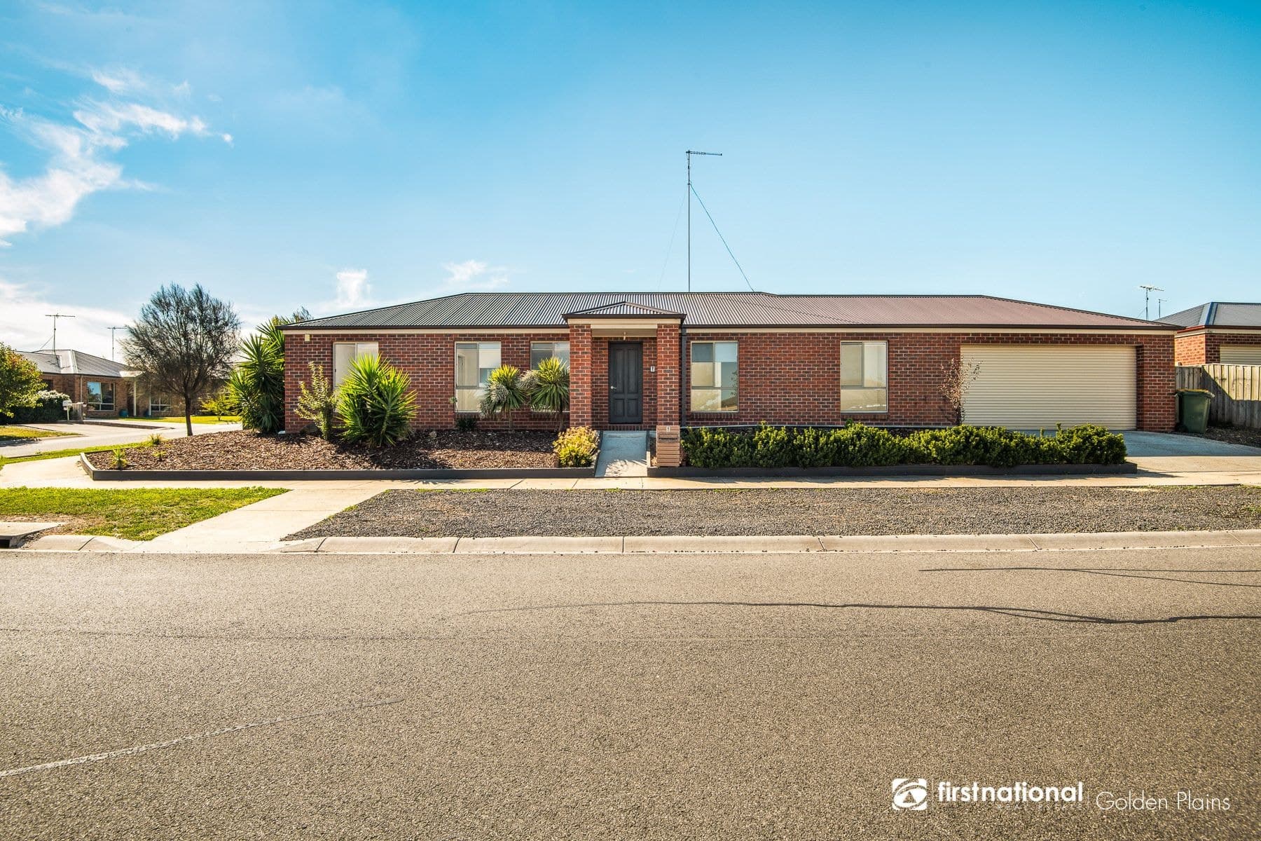 8 Hermitage Place, Bannockburn VIC 3331, Bannockburn - Thumbnail 2