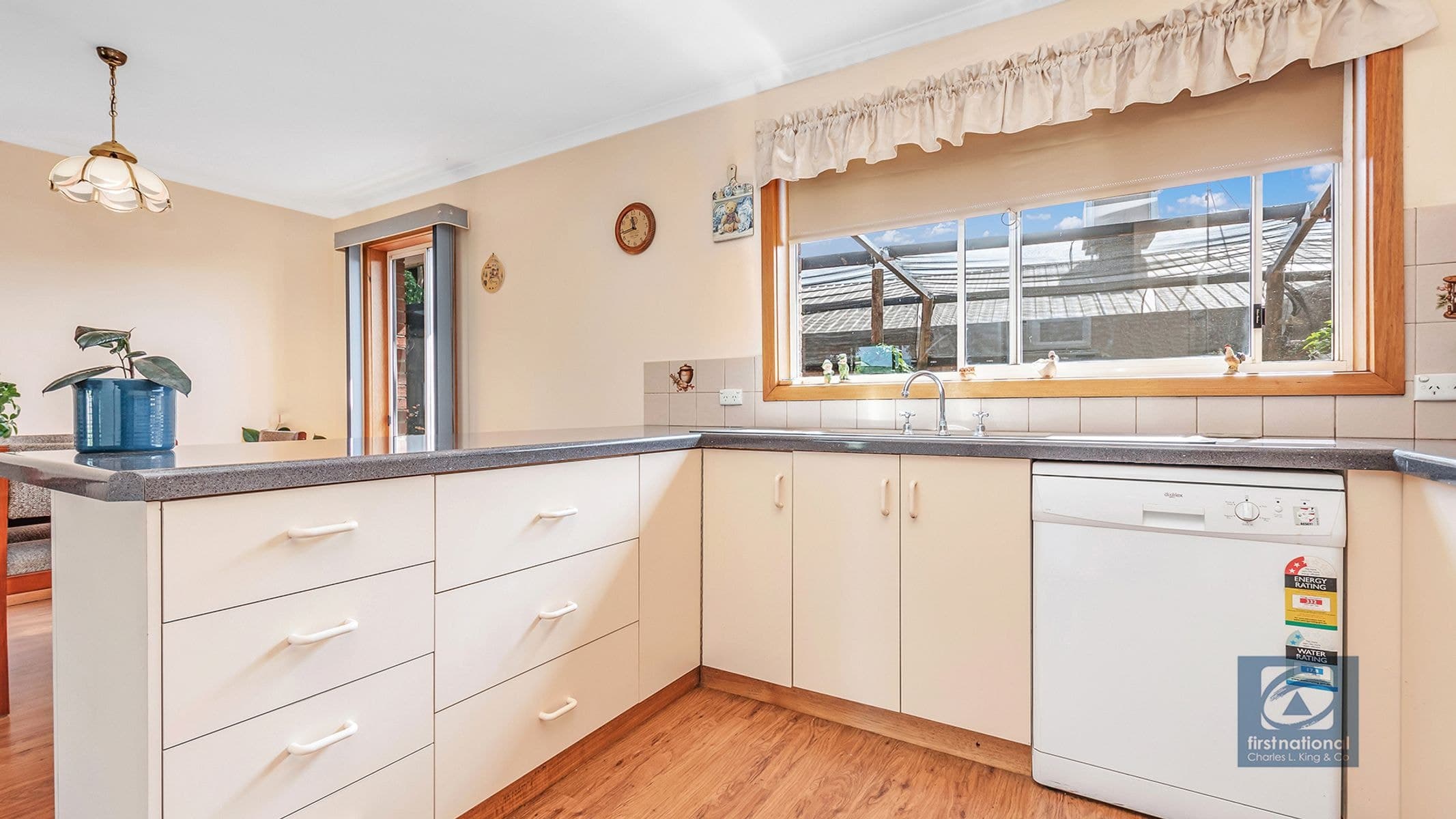 31 Adelaide Crescent, Echuca VIC 3564, Echuca - Thumbnail 6