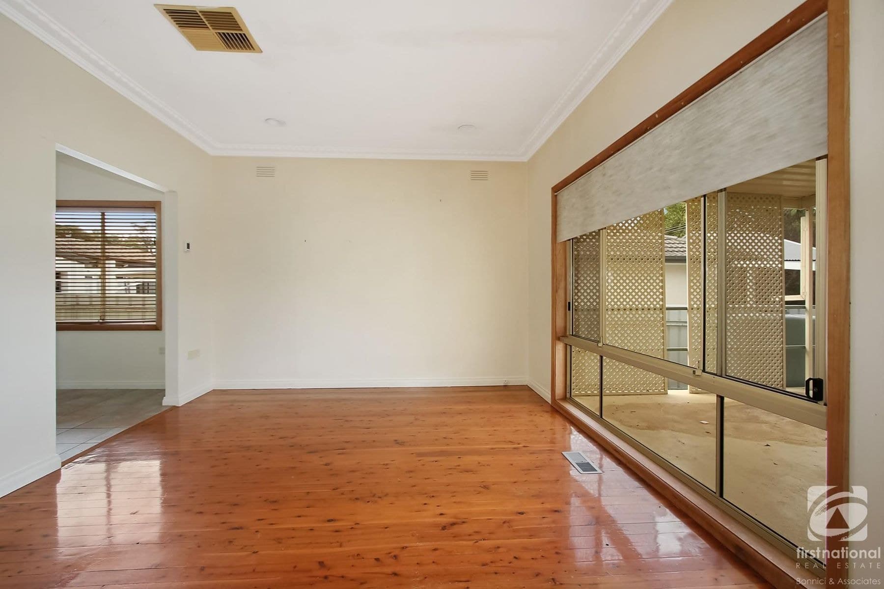 2/9 Dick Street, Wodonga VIC 3690, Wodonga - Thumbnail 2