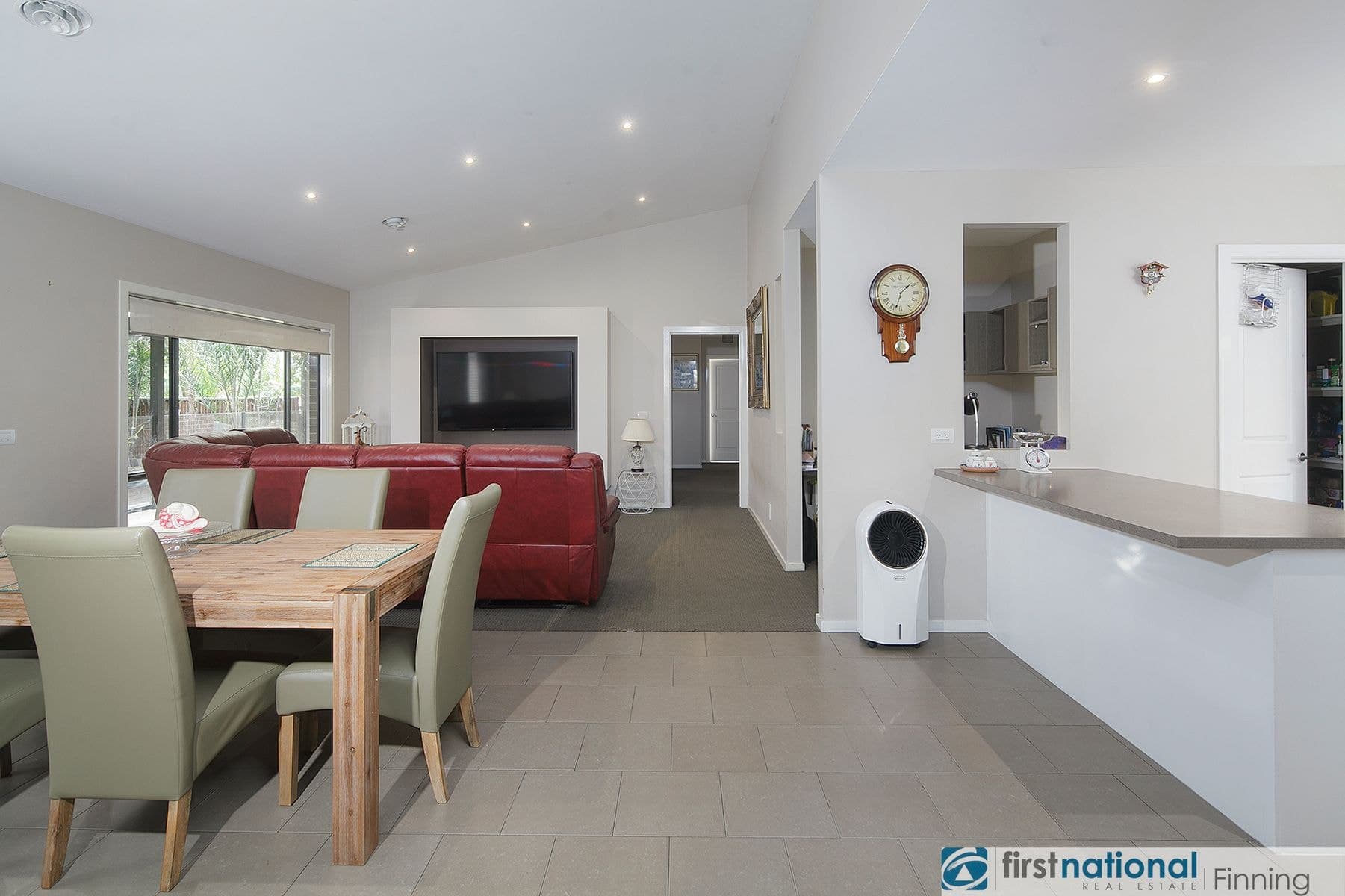 13 Ralron Court, Pakenham VIC 3810, Pakenham - Thumbnail 6
