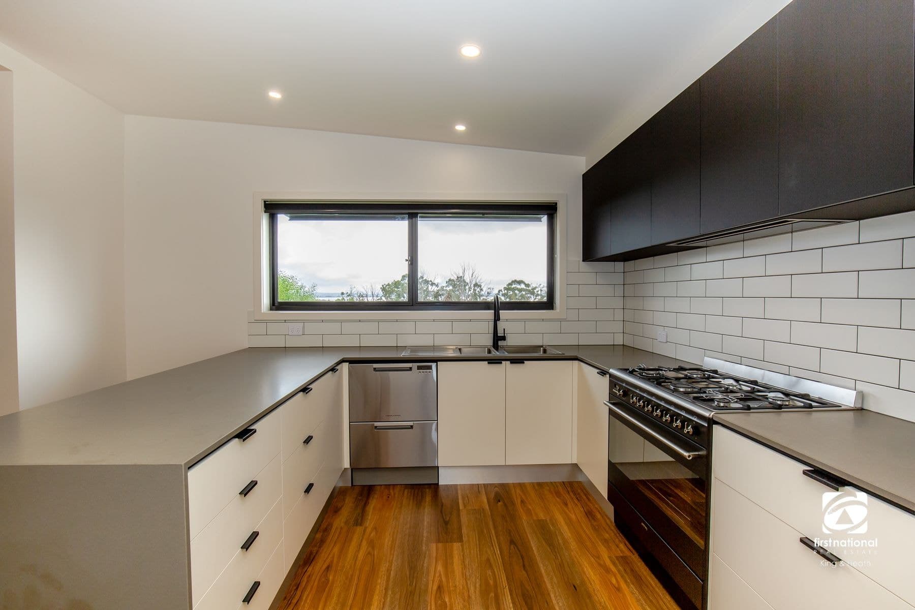 13 Windermere Terrace, Paynesville VIC 3880, Paynesville - Thumbnail 2