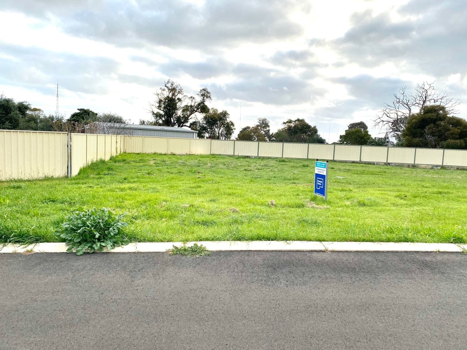 2/34 Thatcher Street, Waroona WA 6215, Waroona - Thumbnail 2