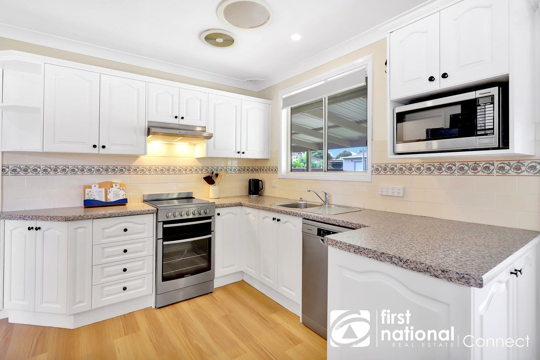 16 Bradley Road, South Windsor NSW 2756, South Windsor - Thumbnail 4