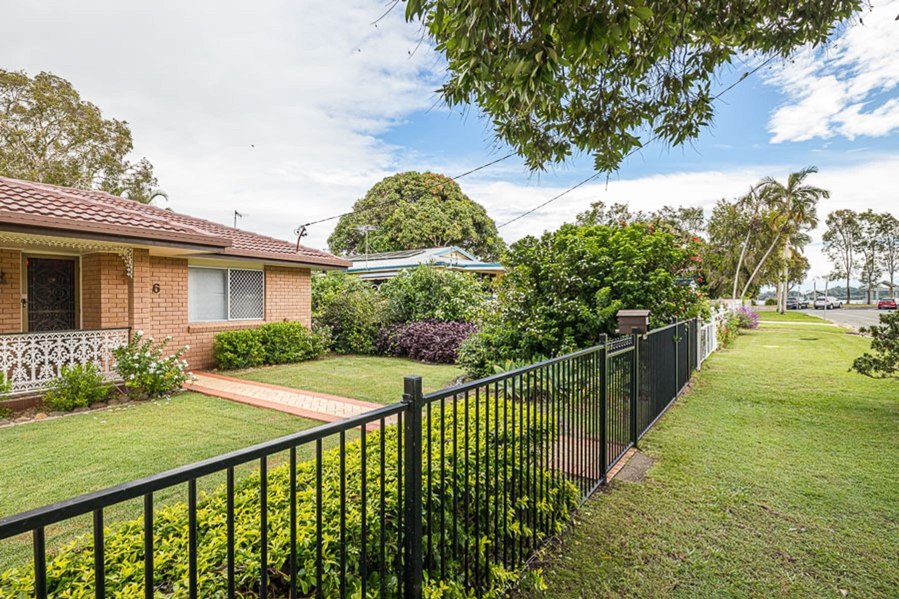 6 Hall Avenue, Bongaree QLD 4507, Bongaree - Thumbnail 5
