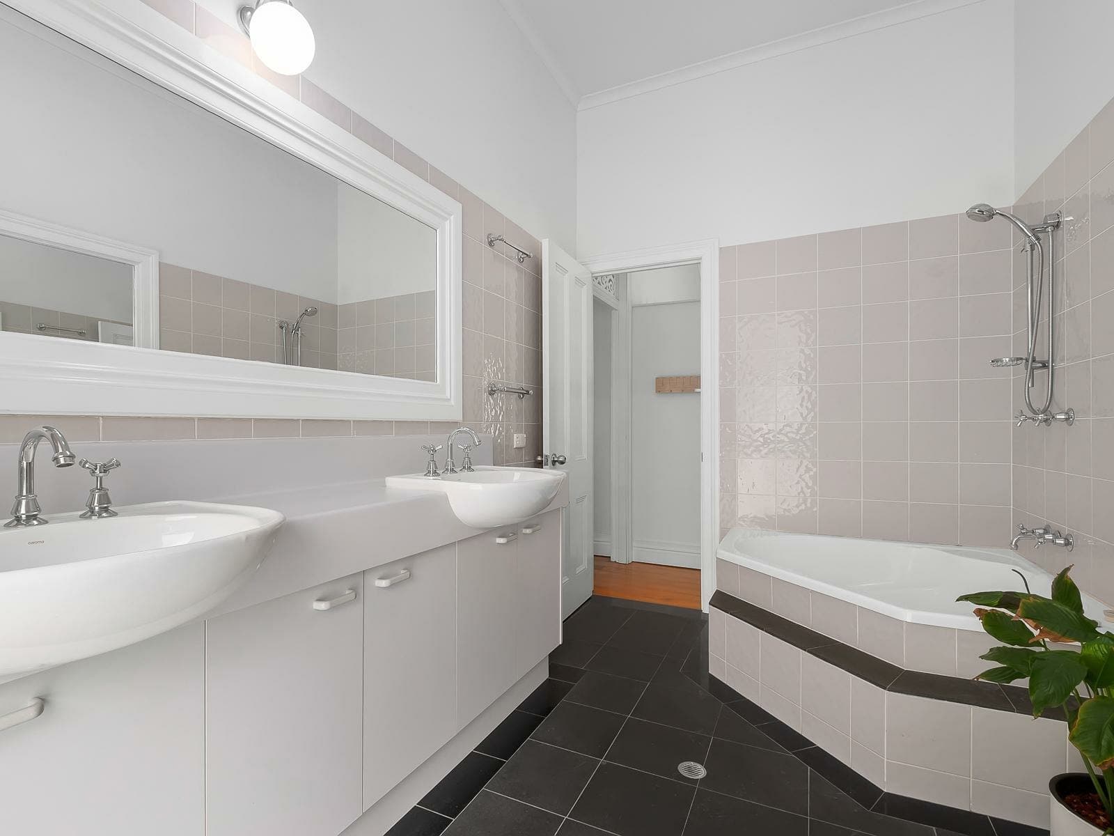 70 Payne Street, AUCHENFLOWER, Auchenflower - Thumbnail 8