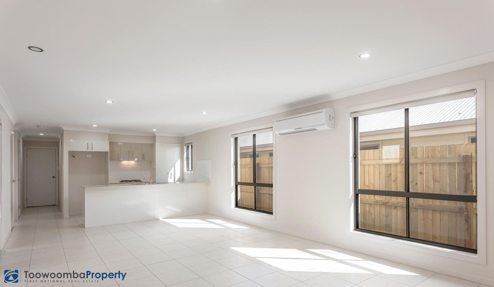 7 Farrer Street, Cranley QLD 4350, Cranley - Thumbnail 2
