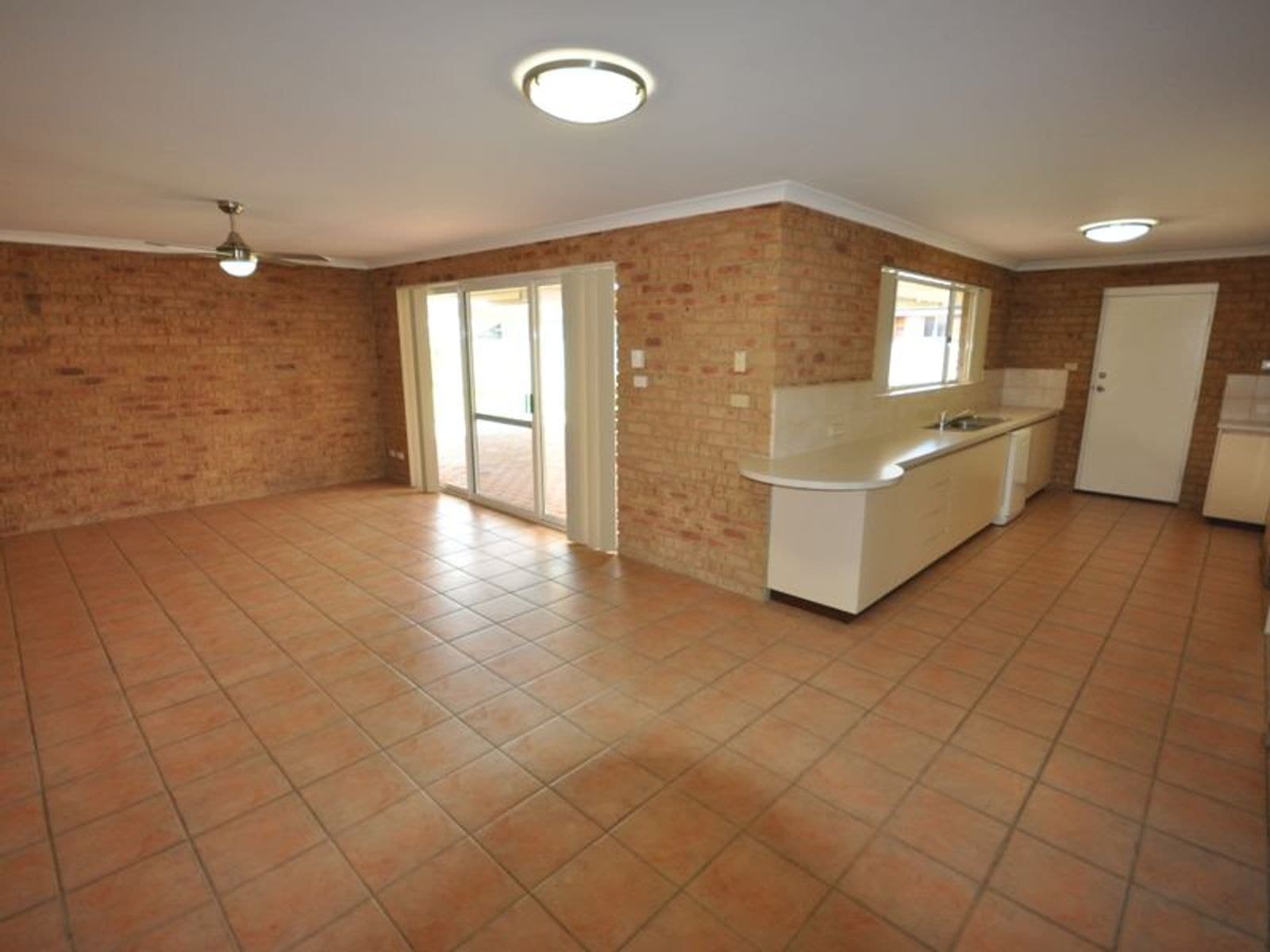 77 Hadfield Avenue, West Busselton WA 6280, West Busselton - Thumbnail 4
