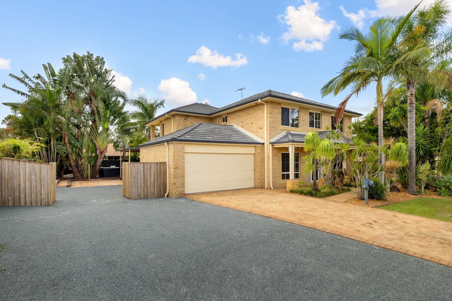 12 Janus Grove, Springfield Lakes, QLD, Springfield Lakes - Thumbnail 2