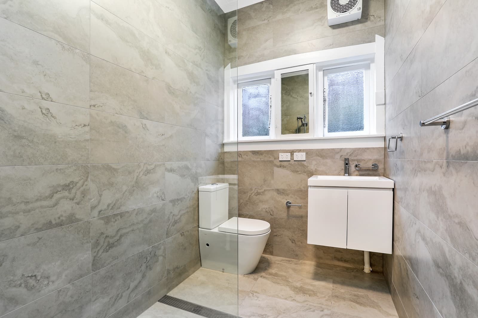 2/57 Wairoa Avenue, North Bondi, North Bondi - Image 1