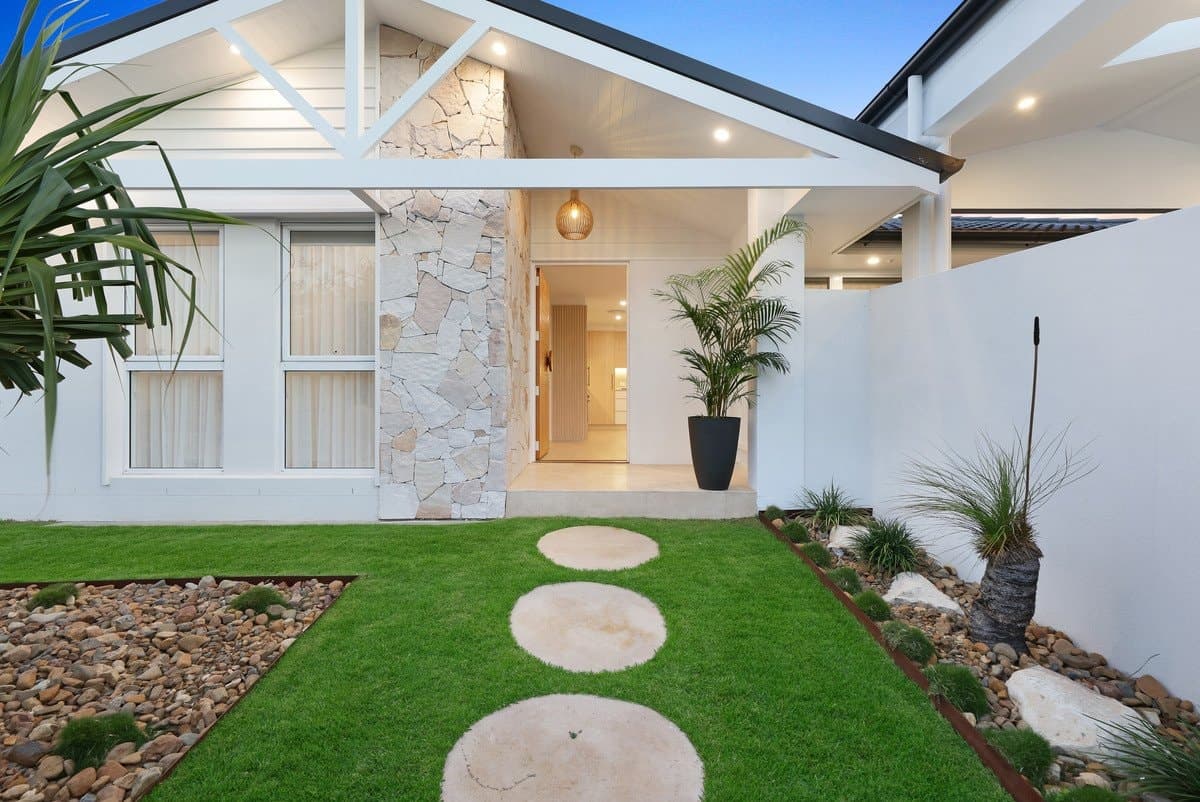 56 Southlake Drive, Varsity Lakes QLD 4227, Varsity Lakes - Thumbnail 2