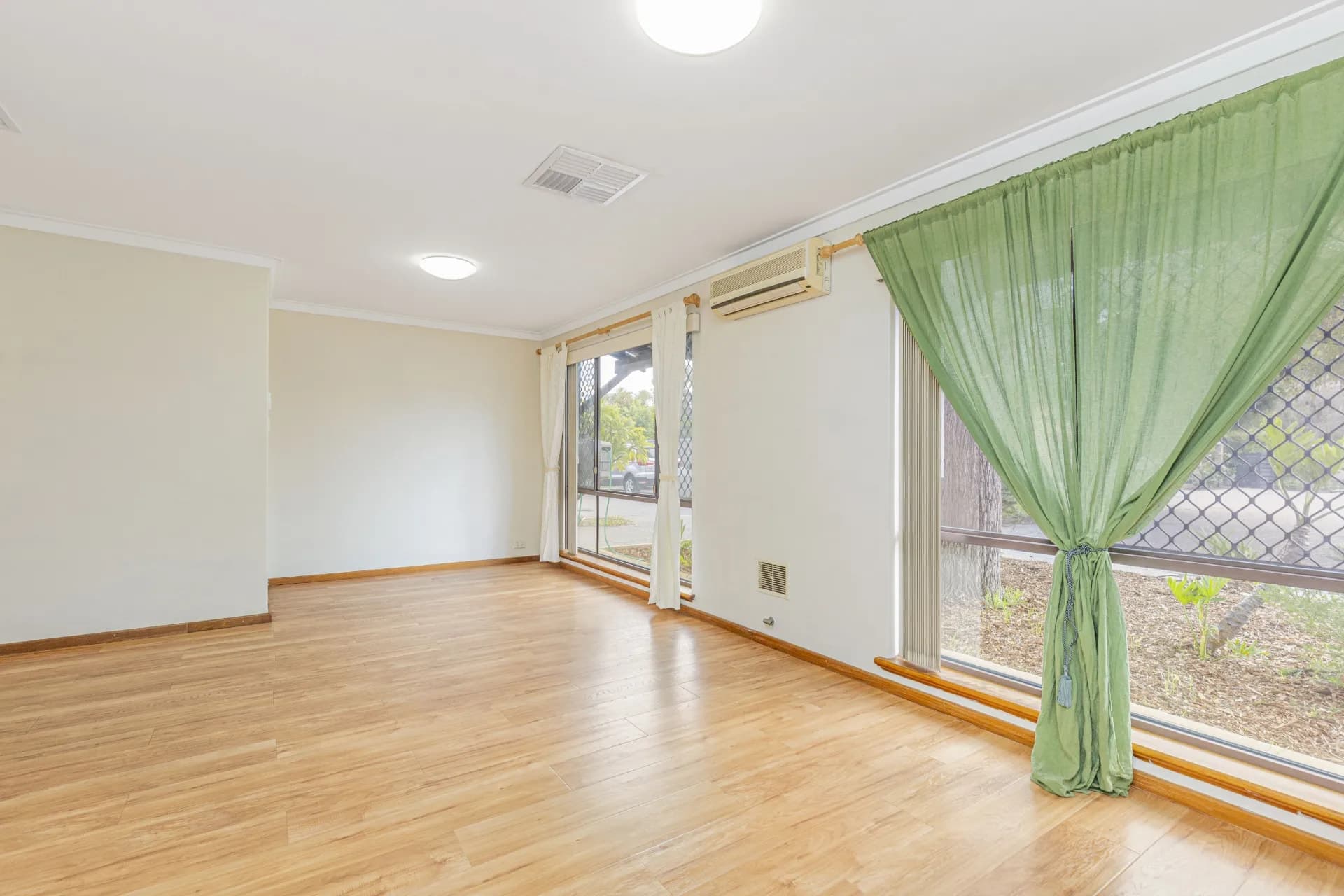 43 Manley Street, Cannington, WA, Cannington - Thumbnail 3