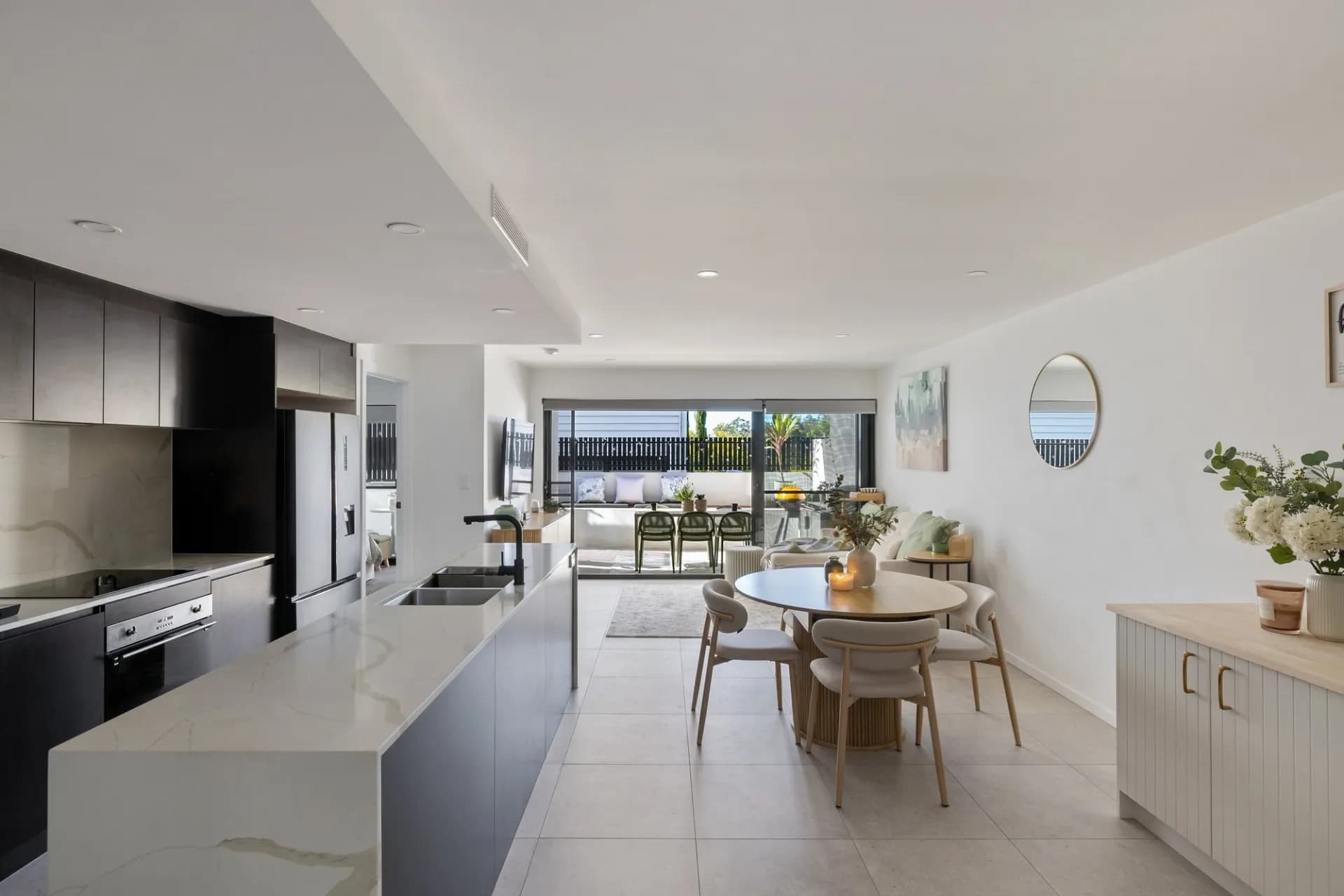 2/52 Dover  Street, Hawthorne, QLD, Hawthorne - Image 1