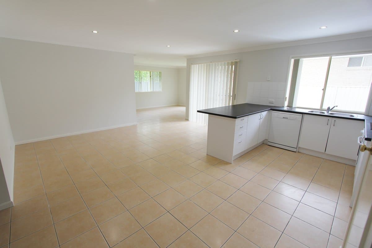 22 Rosegum Drive, MOLENDINAR QLD 4214, Molendinar - Thumbnail 6
