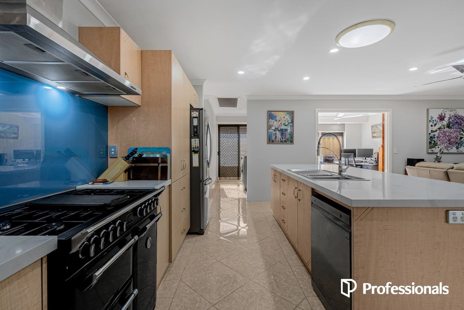 4 Kintyre Place, Kingsley WA 6026, Kingsley - Image 1