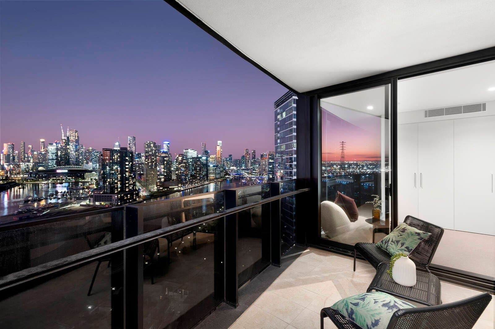 2101/103 South Wharf Drive, Docklands, Docklands - Thumbnail 8