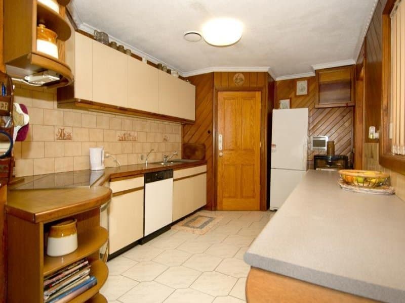 13 Queen Street, Belmont, Belmont - Thumbnail 5