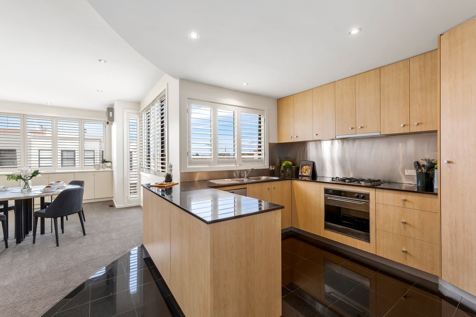 2/36 McKillop Street, Geelong, Geelong - Thumbnail 5