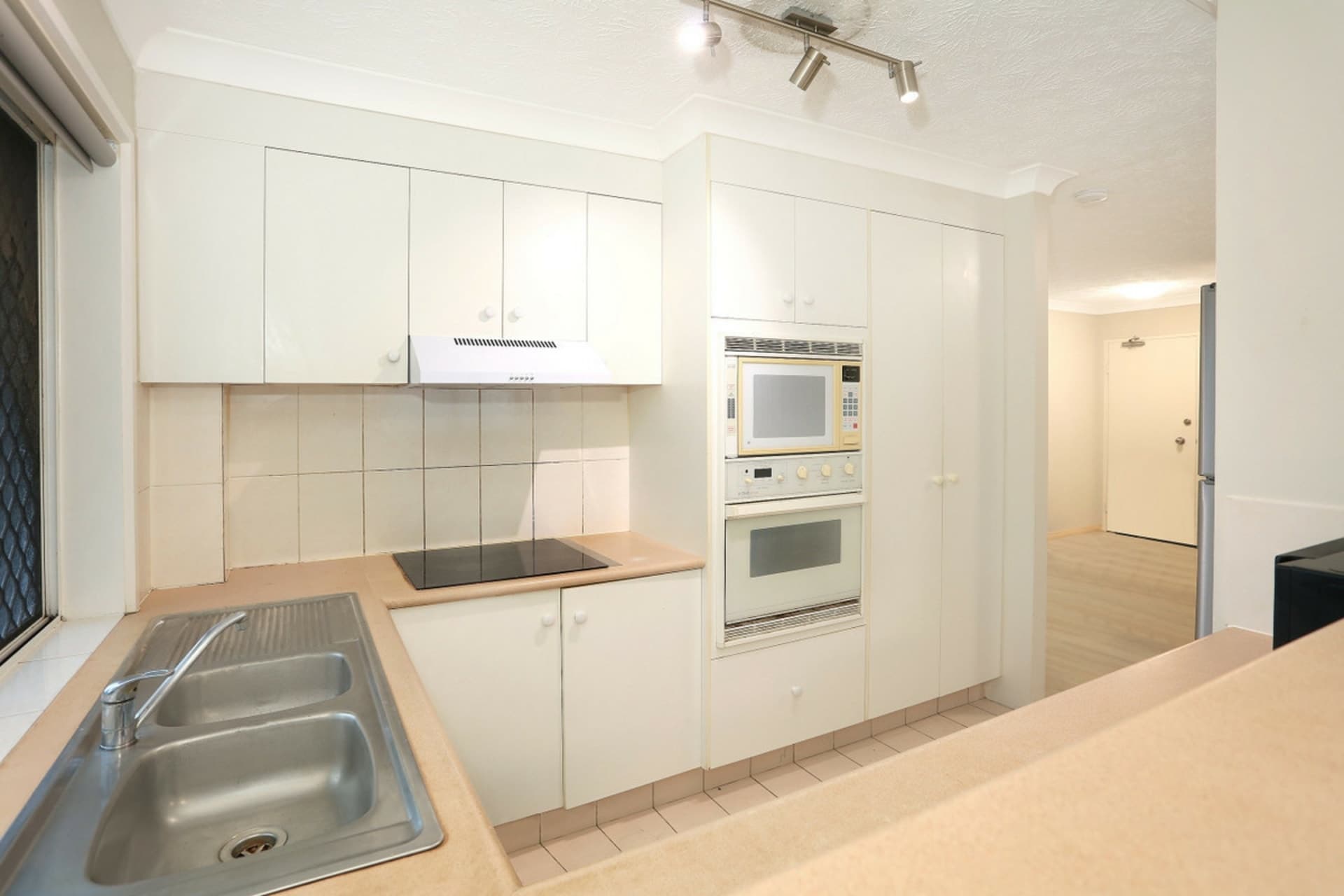 17/32-36 Second Avenue, Broadbeach, Broadbeach - Thumbnail 5