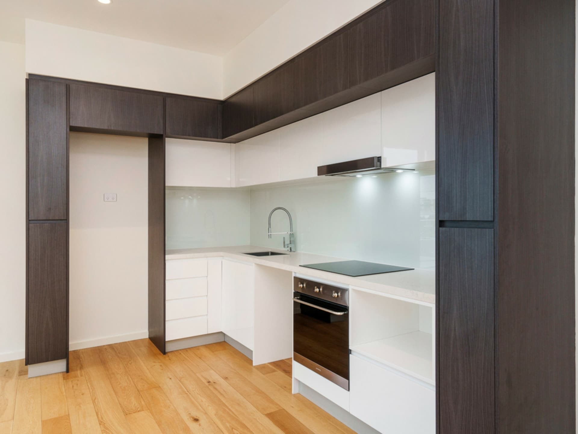 406/9 Tully Road, East Perth, East Perth - Thumbnail 2