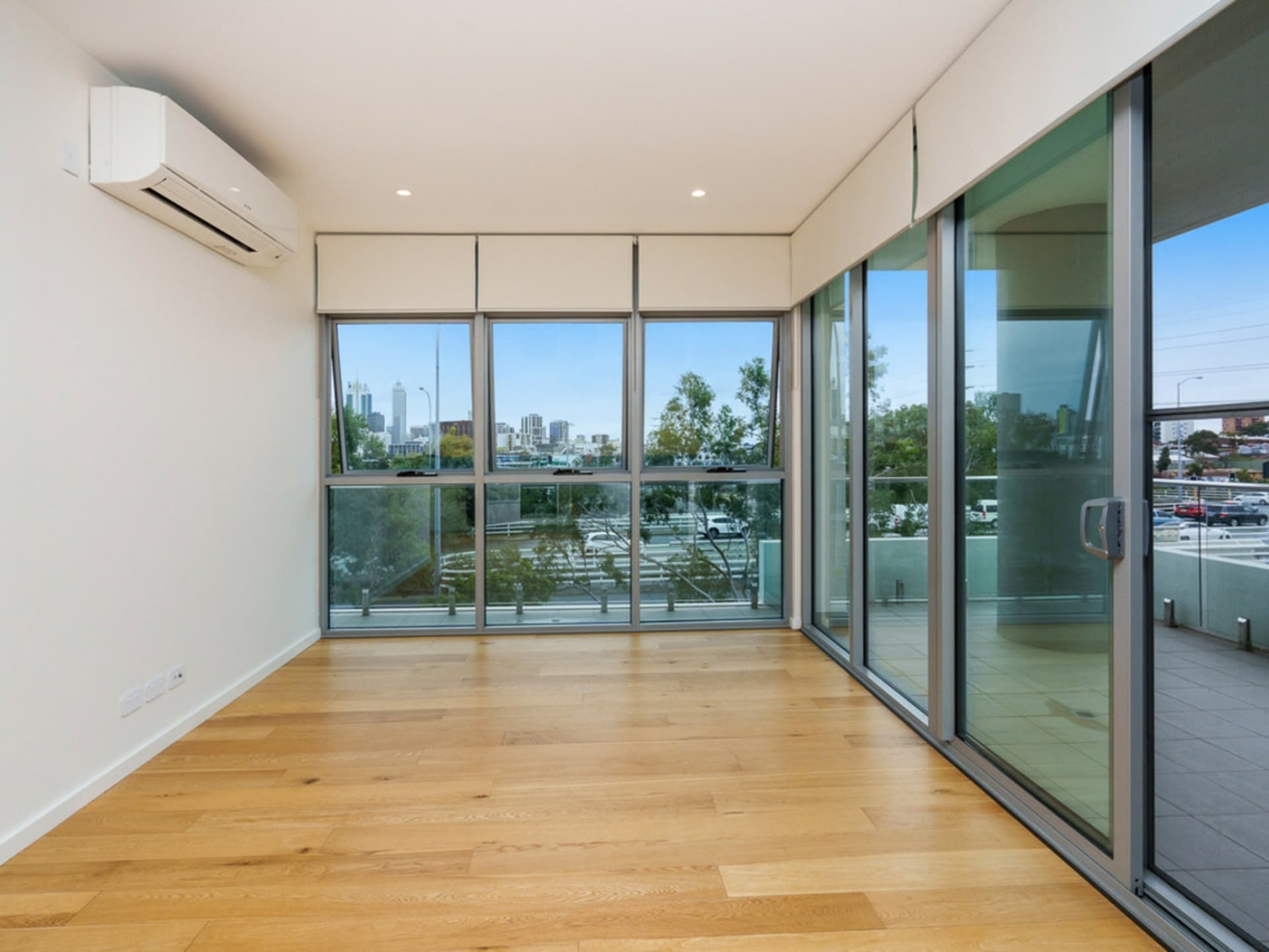 406/9 Tully Road, East Perth, East Perth - Thumbnail 4