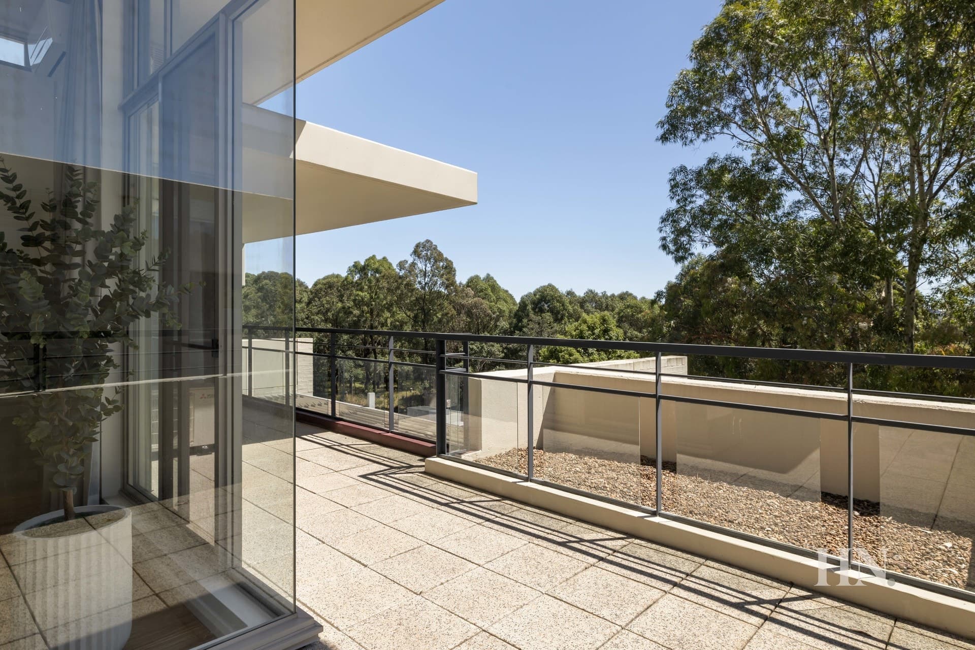 11/3-5 Blaxland Avenue, Newington - Thumbnail 2