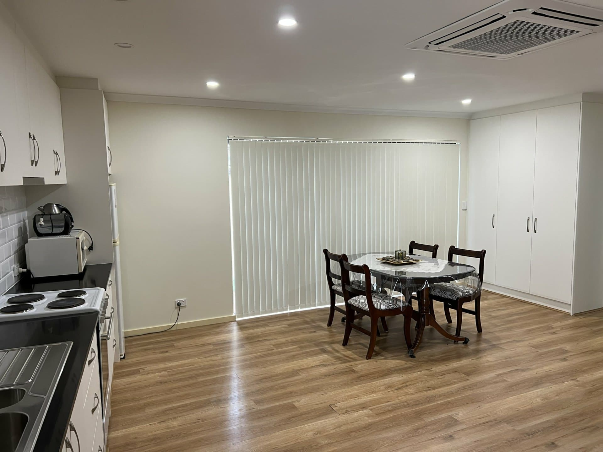 13 Jarrah Grove, Gosnells, Gosnells - Thumbnail 4