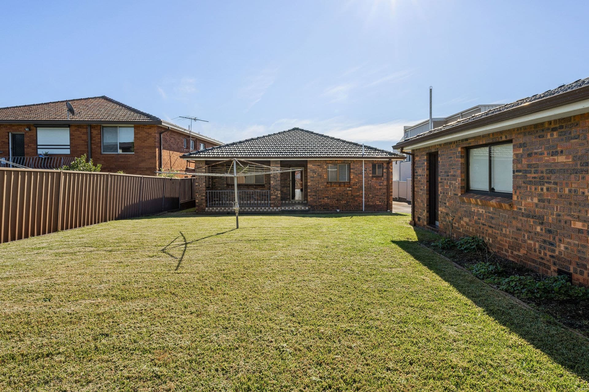 6 High Street, Concord - Thumbnail 4