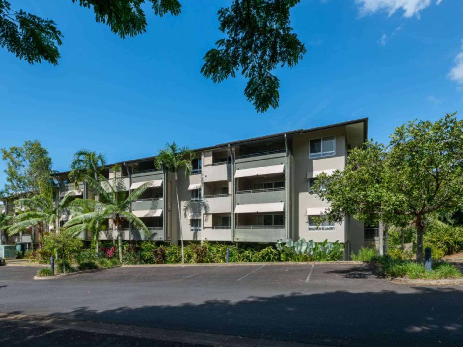 2 Bedroom/57 Paradise Palms, Kewarra Beach, Kewarra Beach - Thumbnail 2