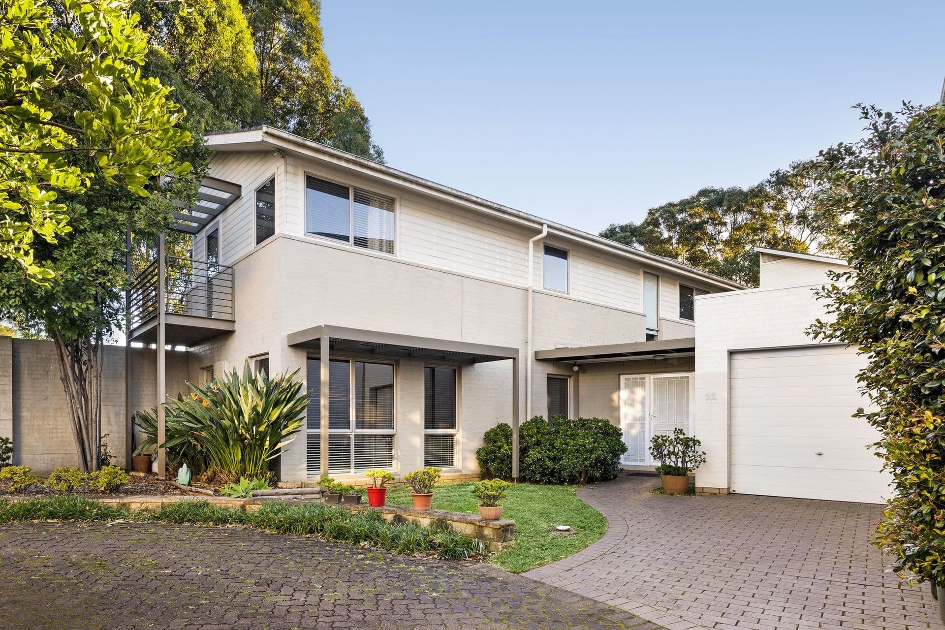 32 Roycroft Avenue, Newington - Image 1