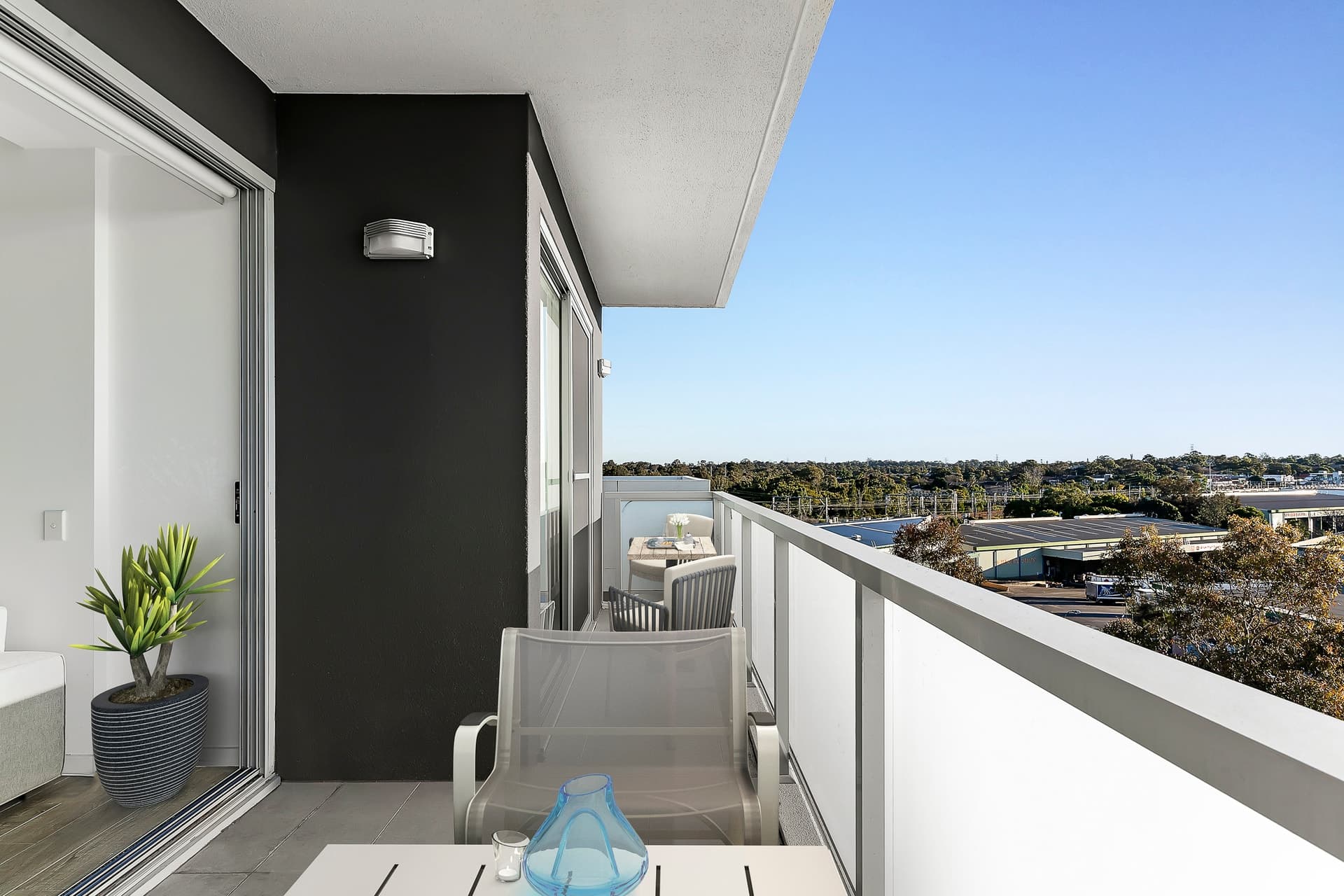 503/31-35 Smallwood Avenue, Homebush - Image 1