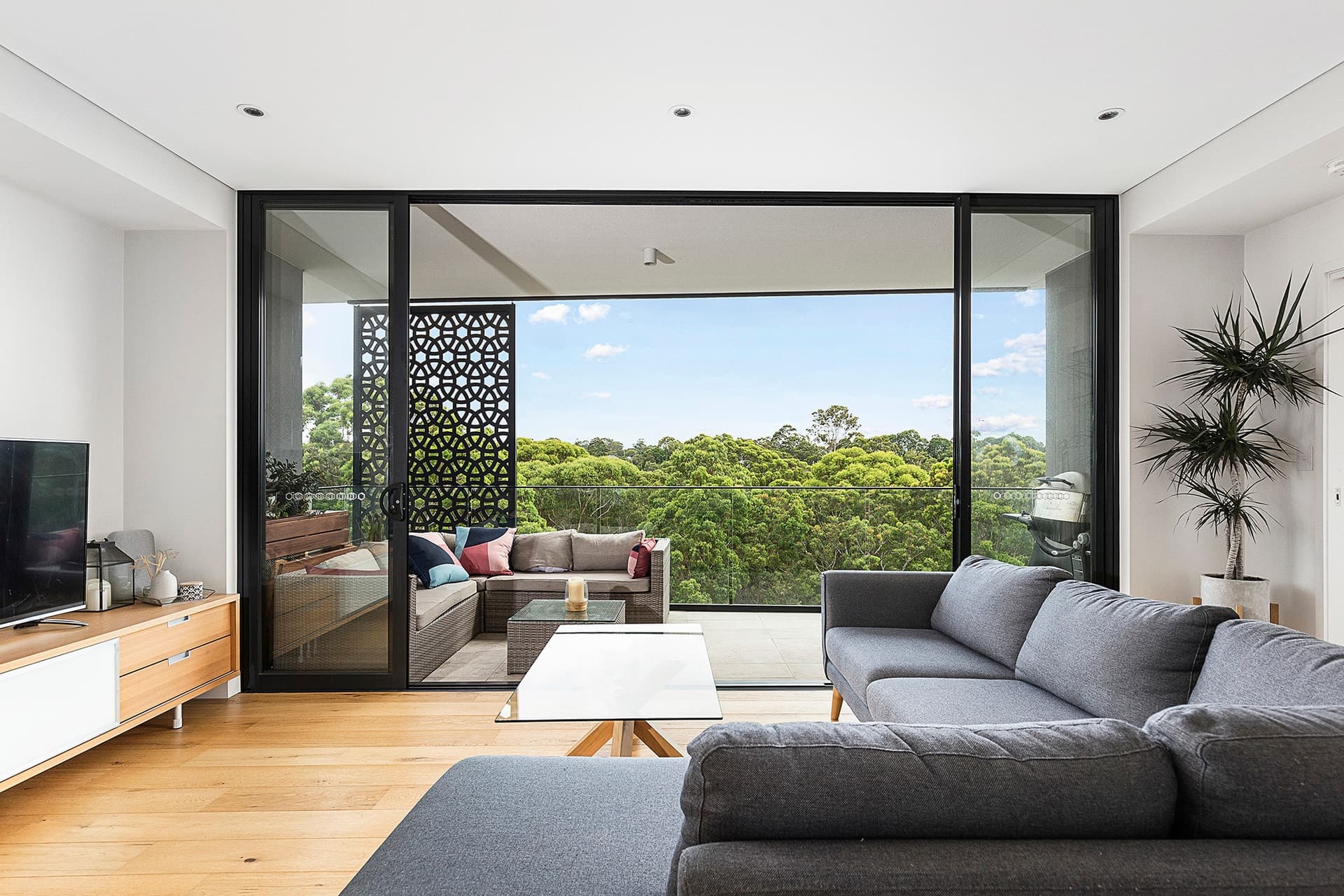 411/50 Gordon Crescent Lane, Cove North - Image 1