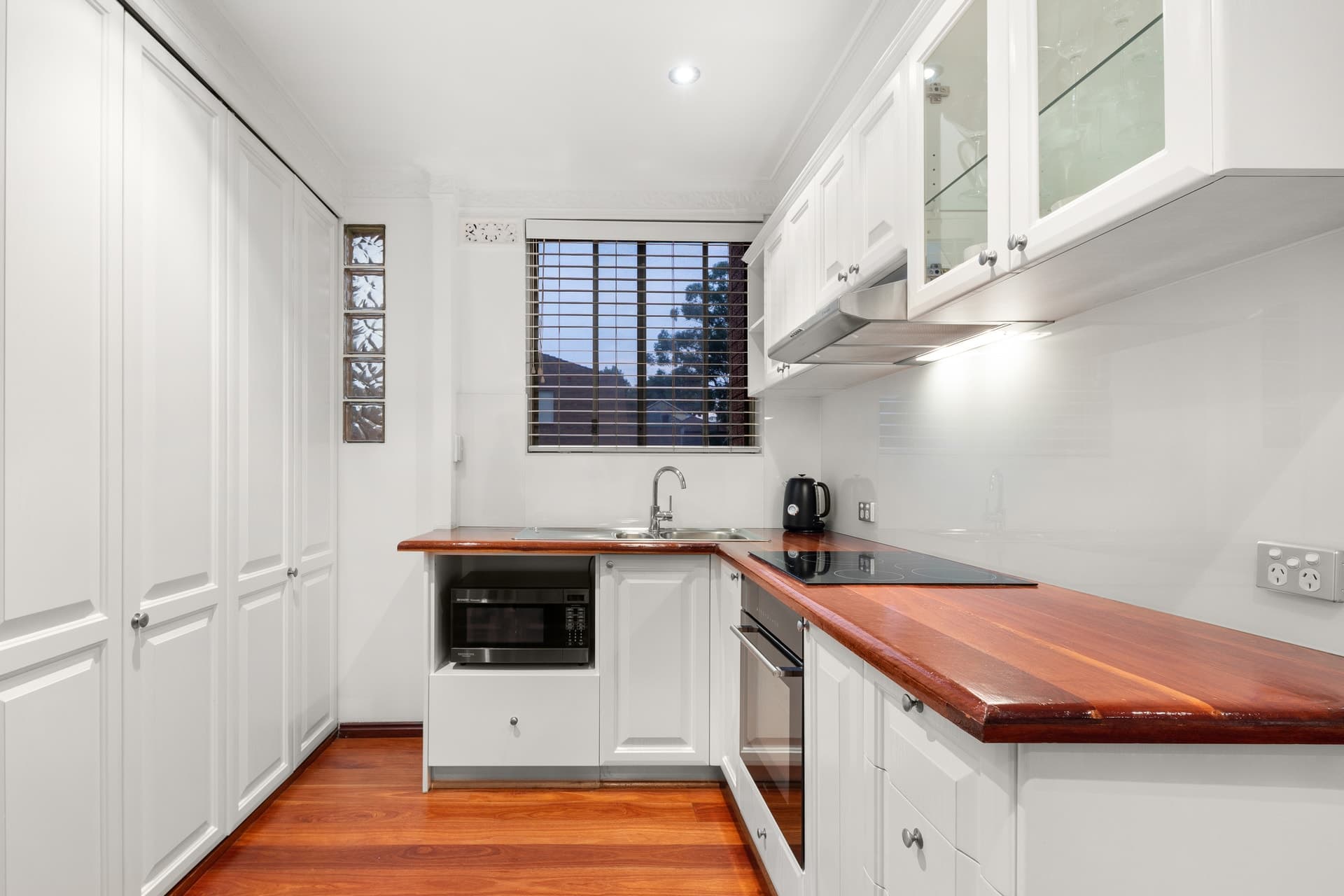 8/15 Burton Street, Concord - Thumbnail 3
