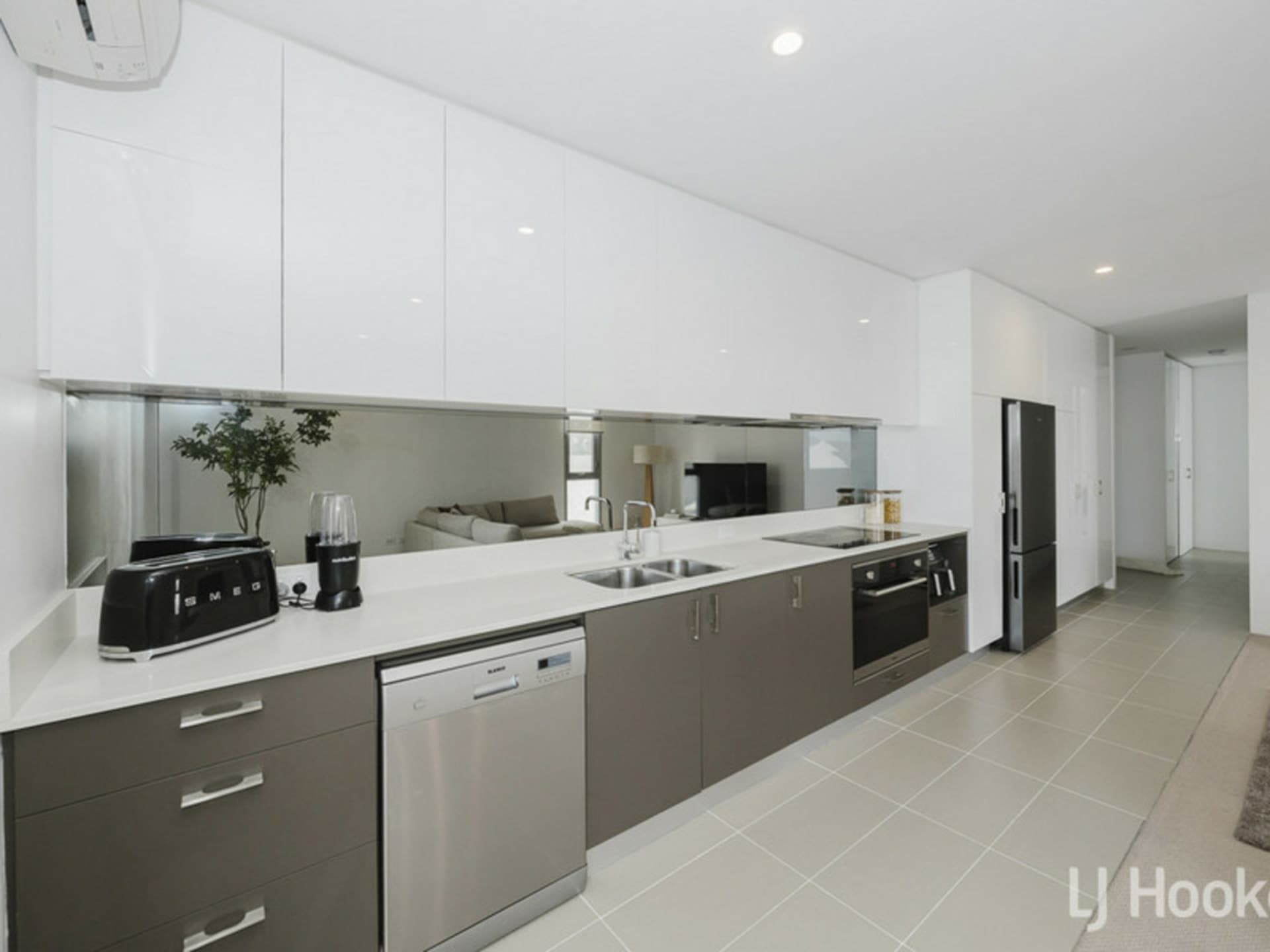 408/1 Bristol Lane Apartments (44), Mindarie, Mindarie - Image 1