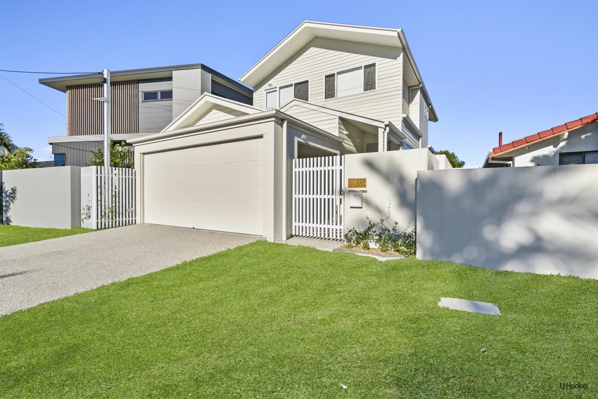 227 Mallawa Drive, Palm Beach, Palm Beach - Thumbnail 2