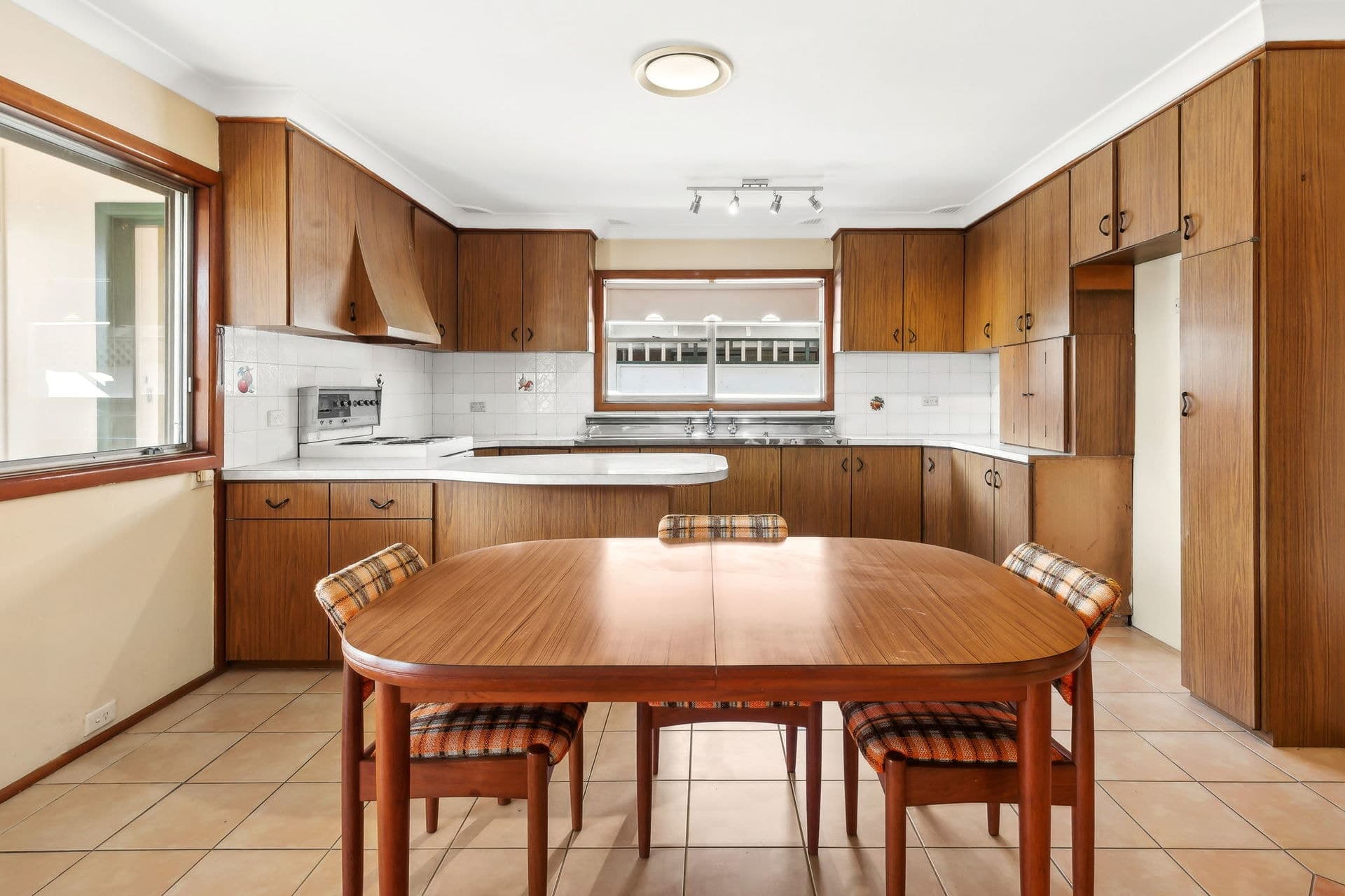11 Wordsworth Avenue, Concord - Thumbnail 5