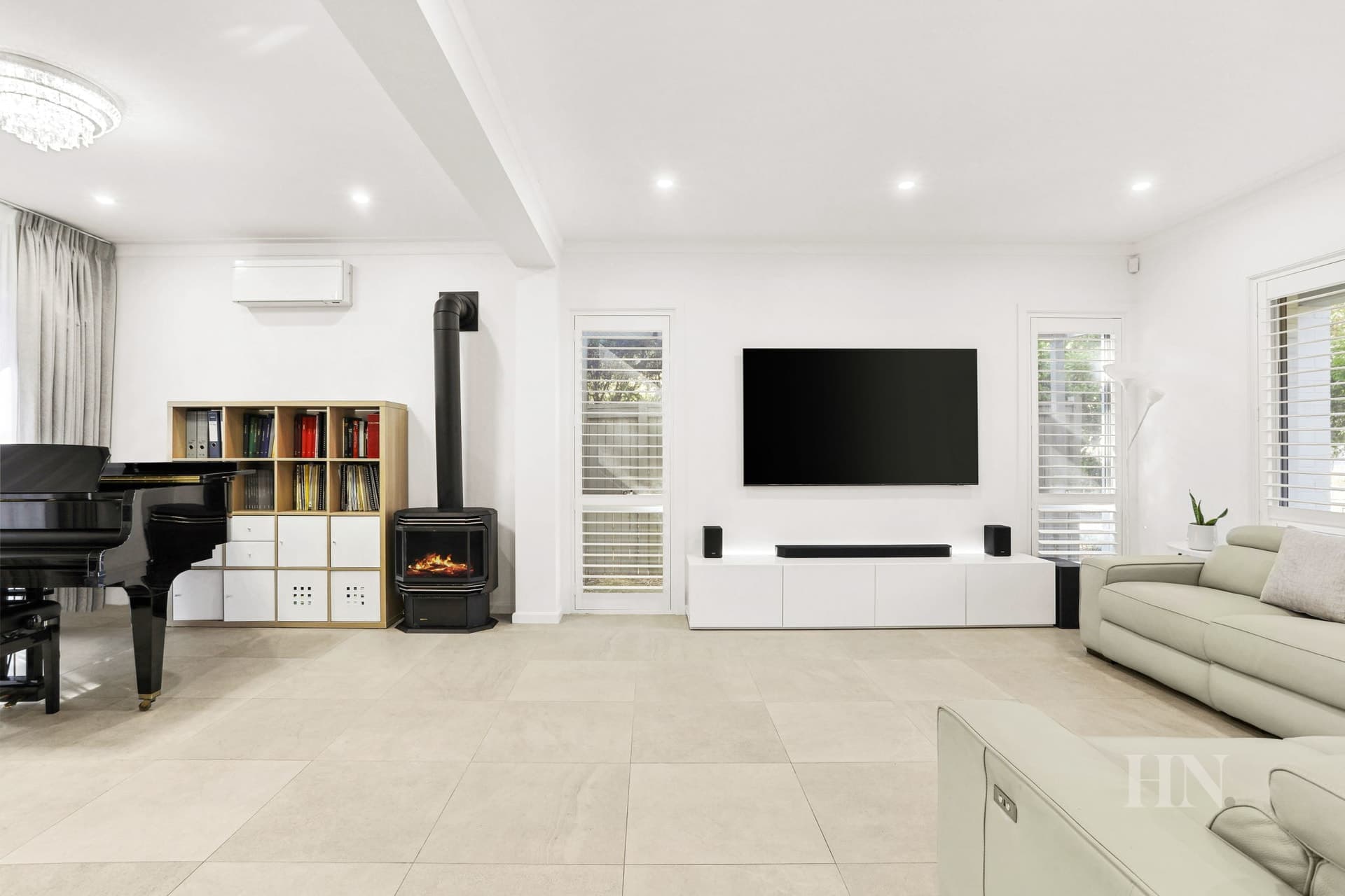 12 Curlew Avenue, Newington - Thumbnail 2