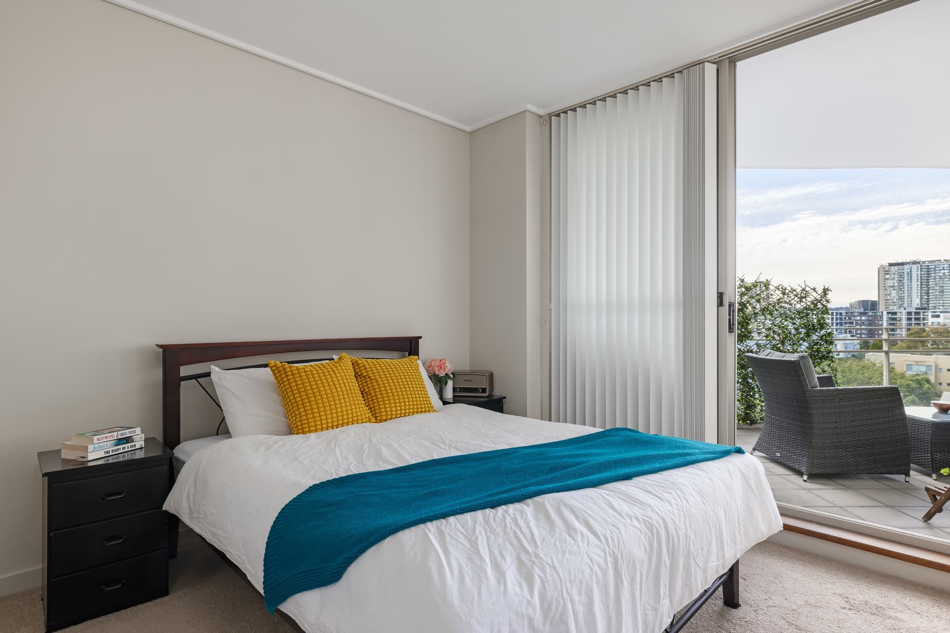 707/1 The Piazza  Wentworth Point NSW 2127, 707/1 The Piazza Wentworth Point - Thumbnail 4