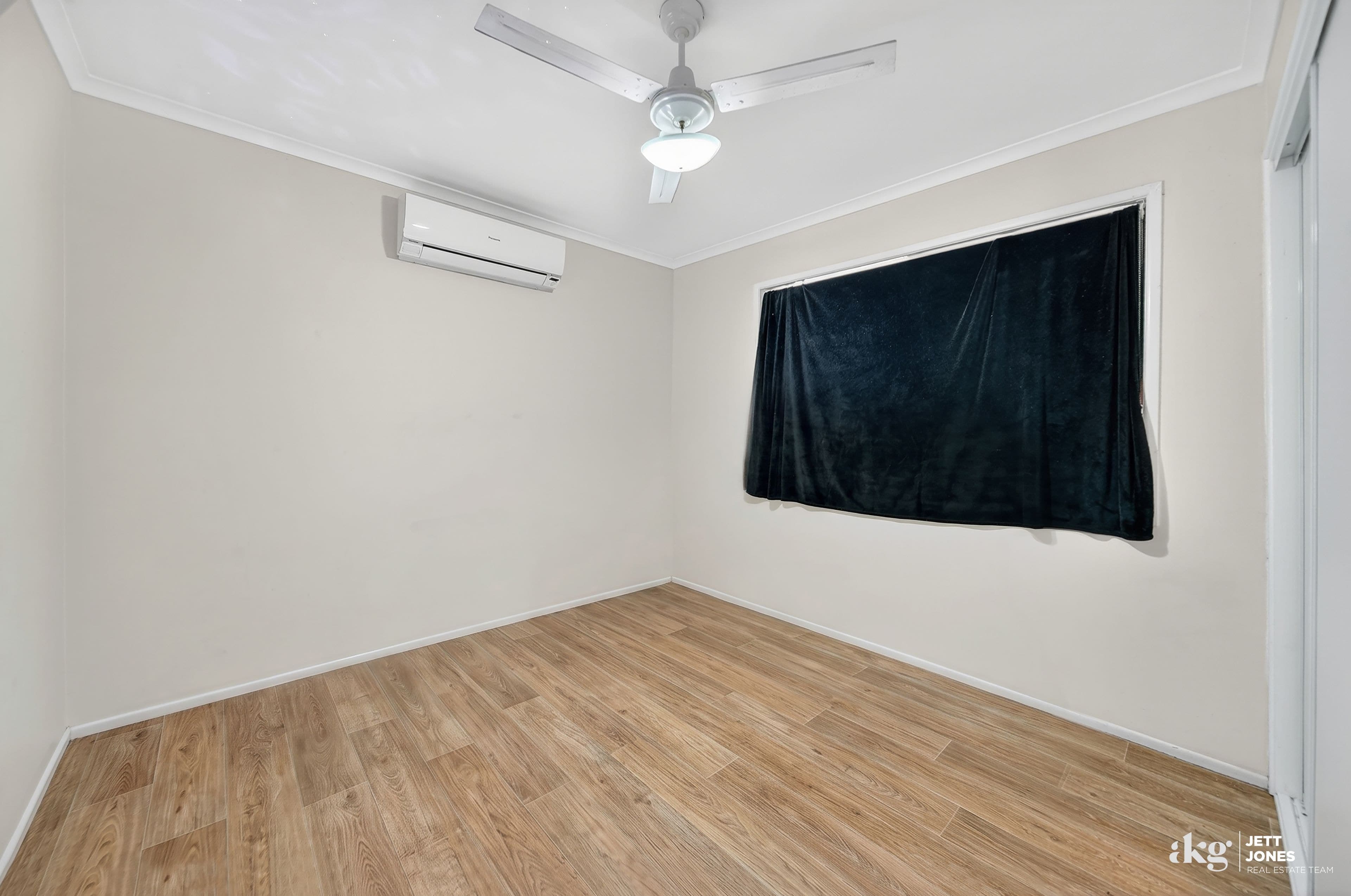 64 Radiata Street, Hillcrest QLD 4118, Hillcrest - Thumbnail 3