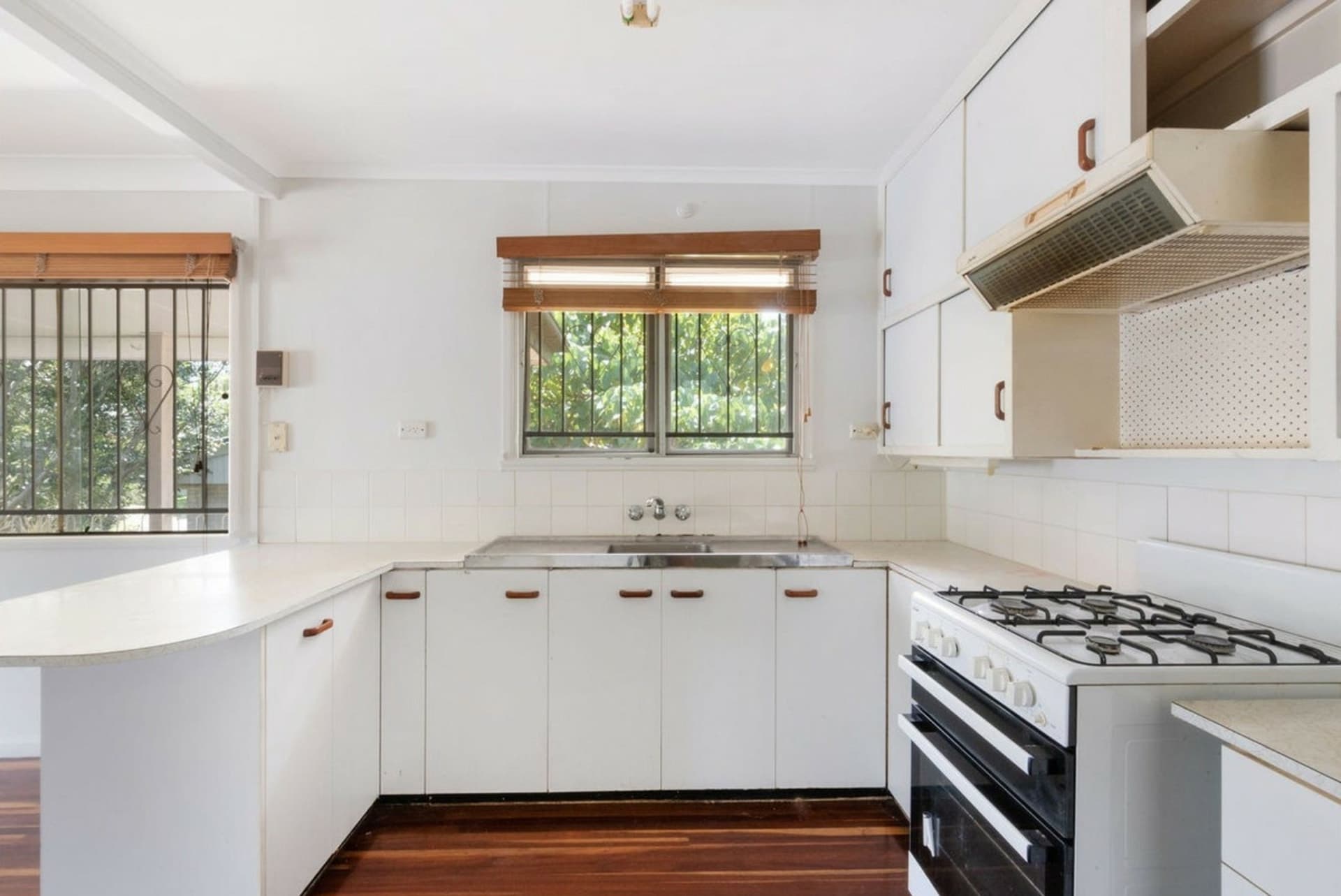 15 Euratha Street, Stafford Heights, Stafford Heights - Thumbnail 4