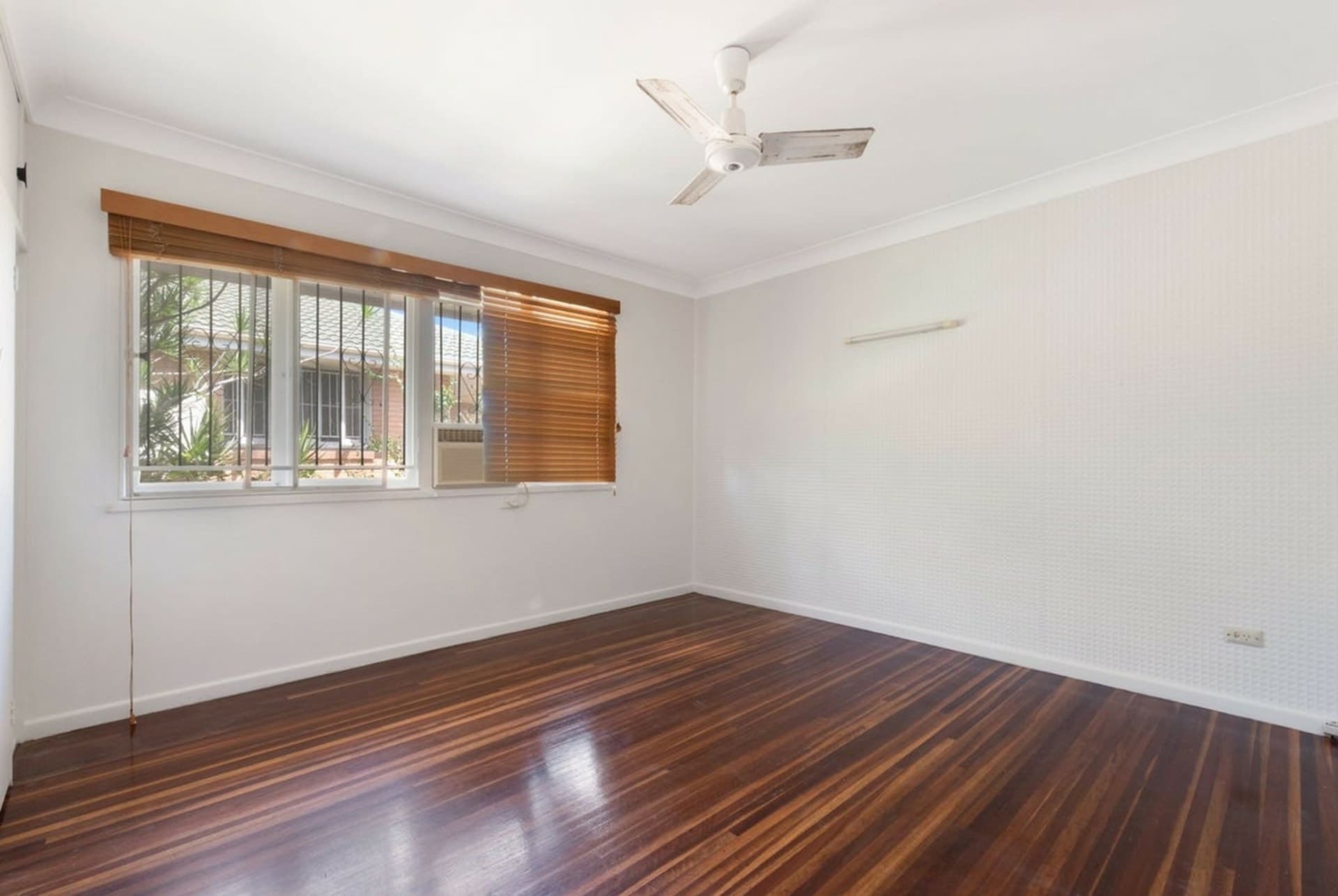 15 Euratha Street, Stafford Heights, Stafford Heights - Thumbnail 6