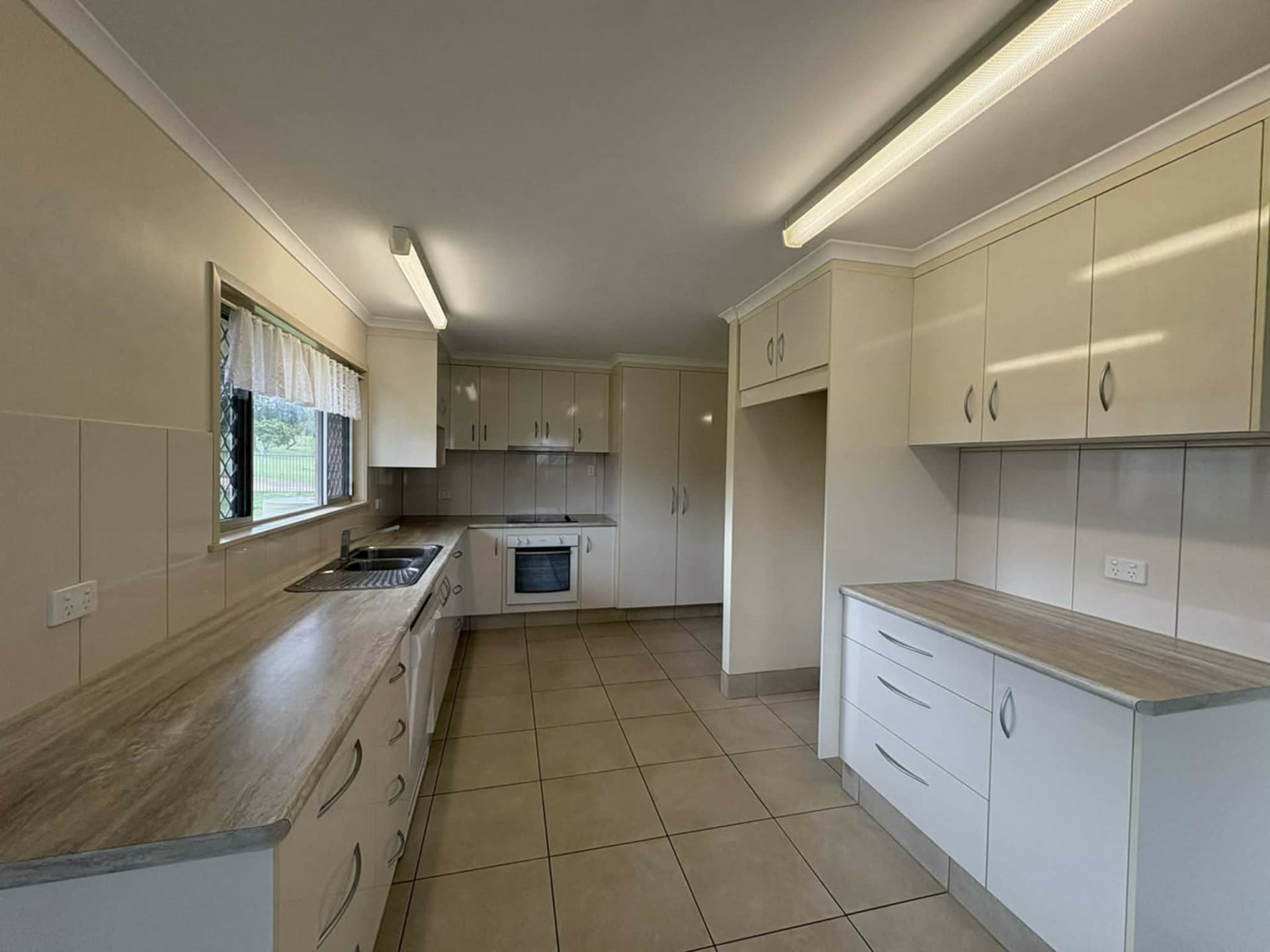 19-21 Leonard Street, Tolga, Tolga - Thumbnail 2