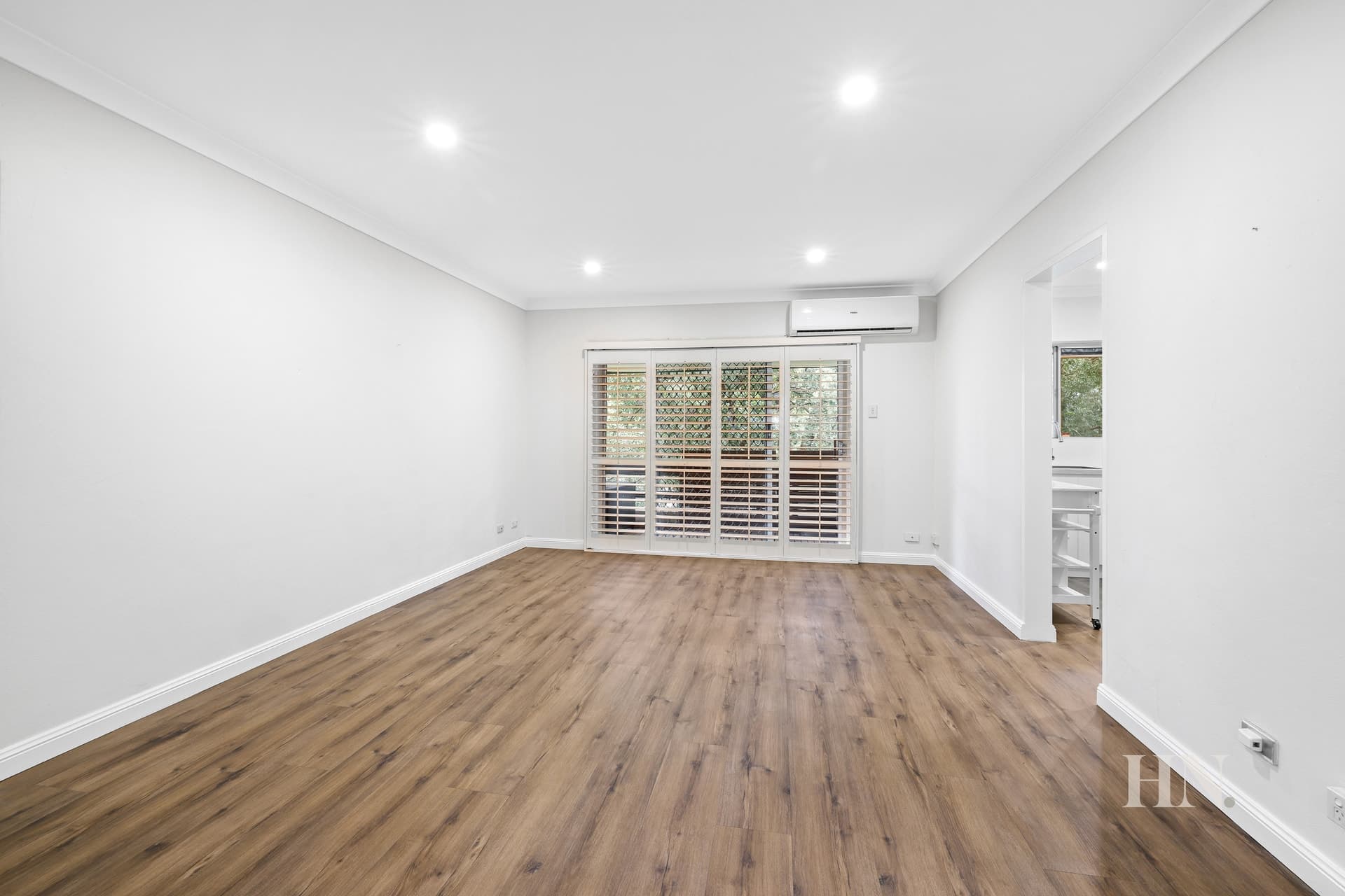 13/2 Corby Avenue, Concord - Thumbnail 2