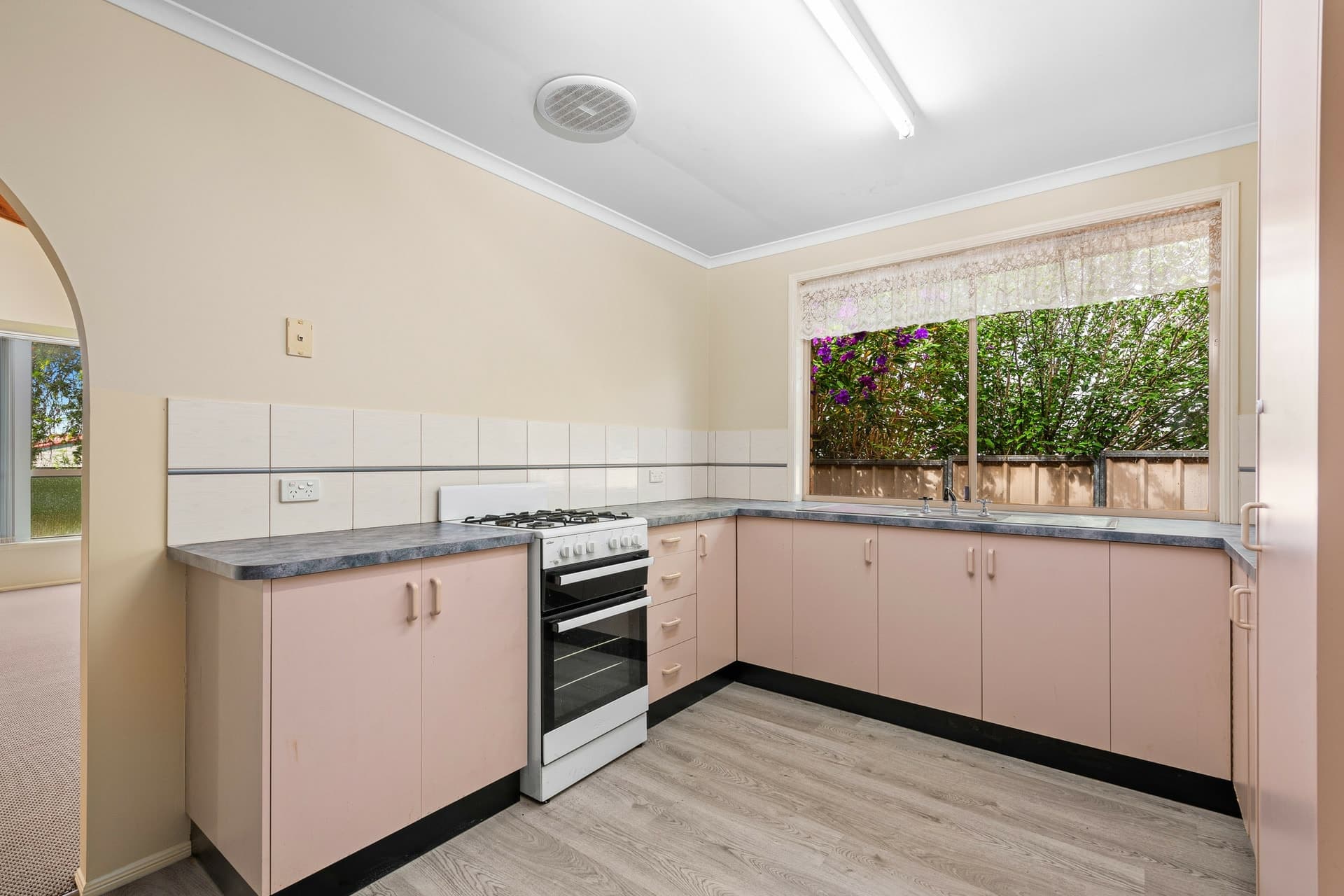 1/16 Mcivor Street, Toowoomba, Toowoomba City - Thumbnail 3