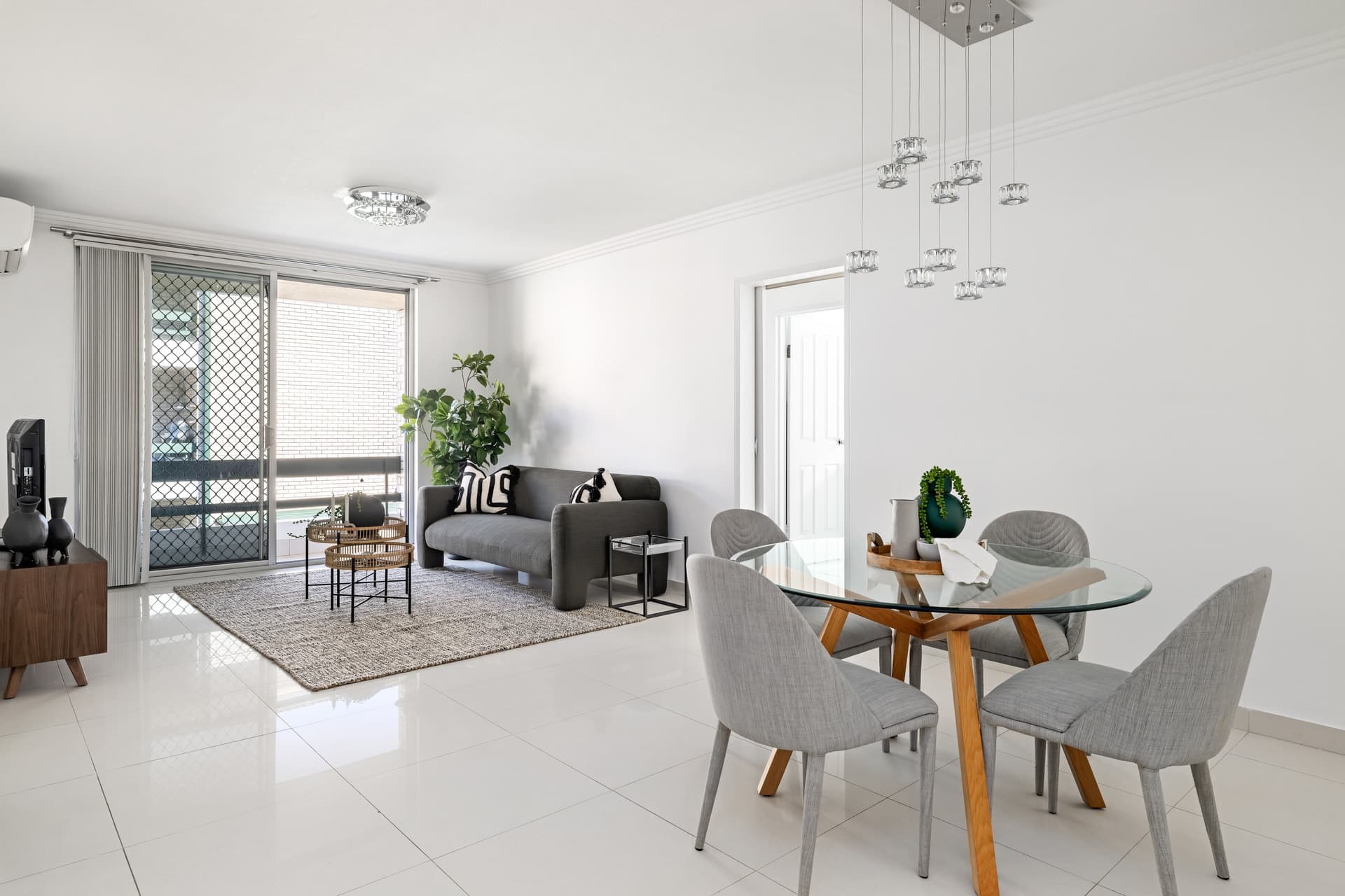 24/1 Corby Avenue, Concord - Image 1