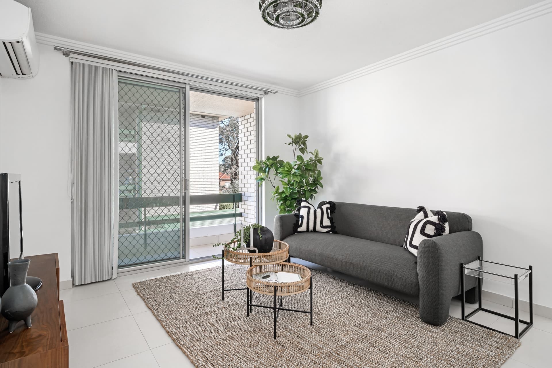 24/1 Corby Avenue, Concord - Thumbnail 2
