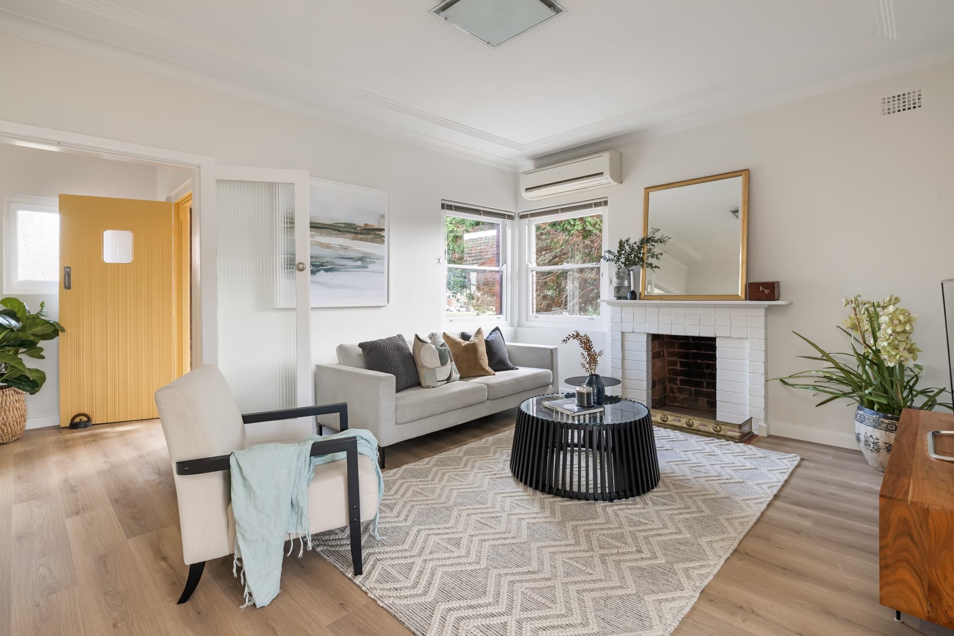 28 Caloola Crescent, Beverly Hills - Image 1
