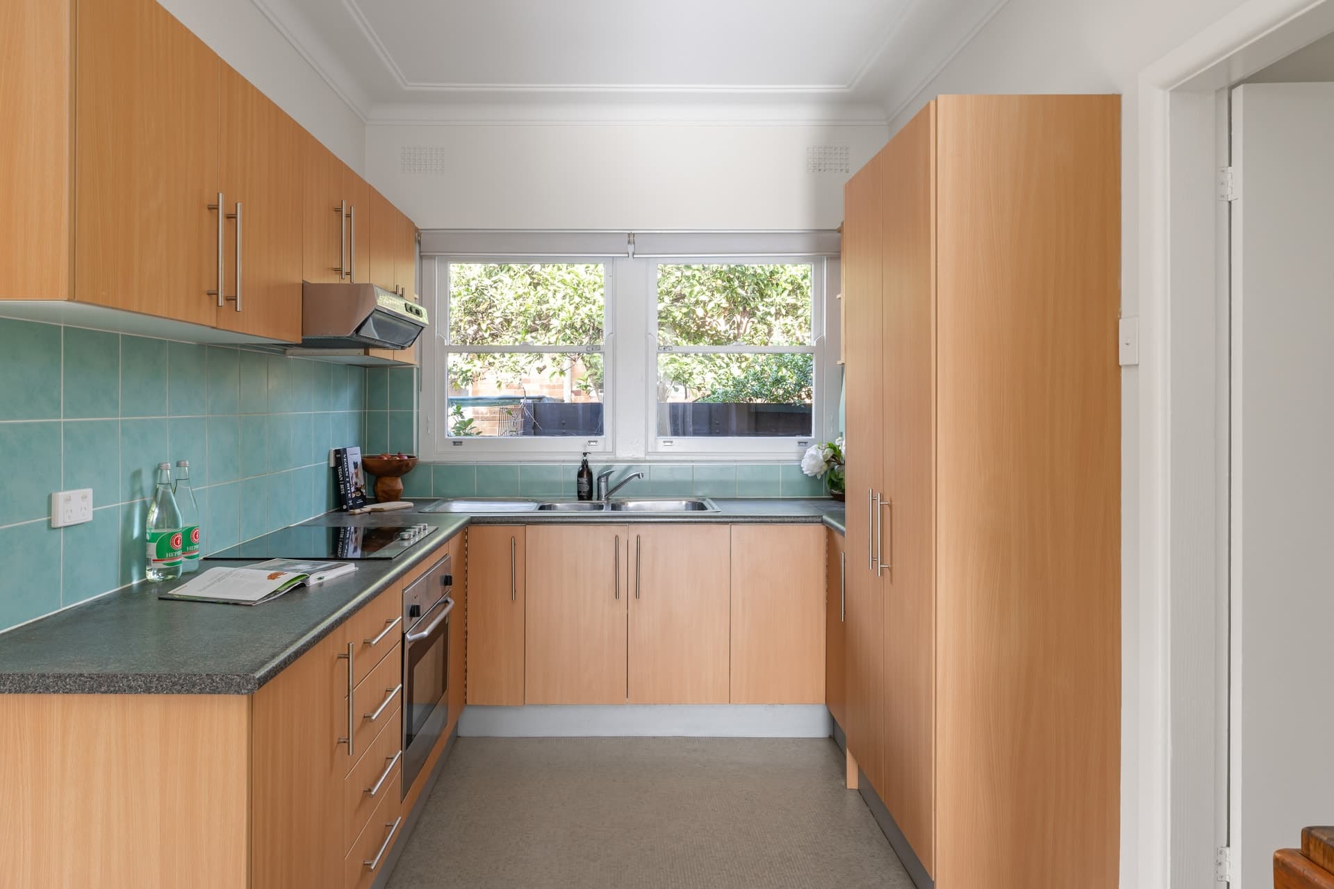 28 Caloola Crescent, Beverly Hills - Thumbnail 8