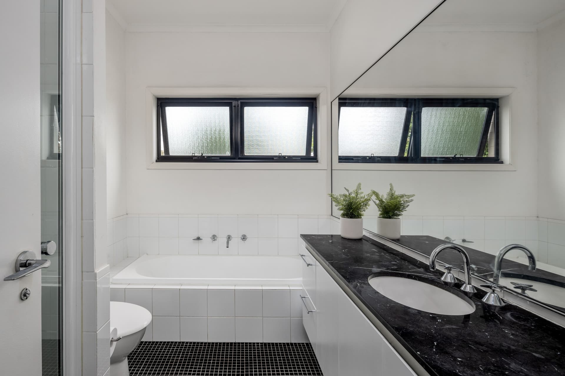 5 Newington Boulevard, Newington - Thumbnail 7