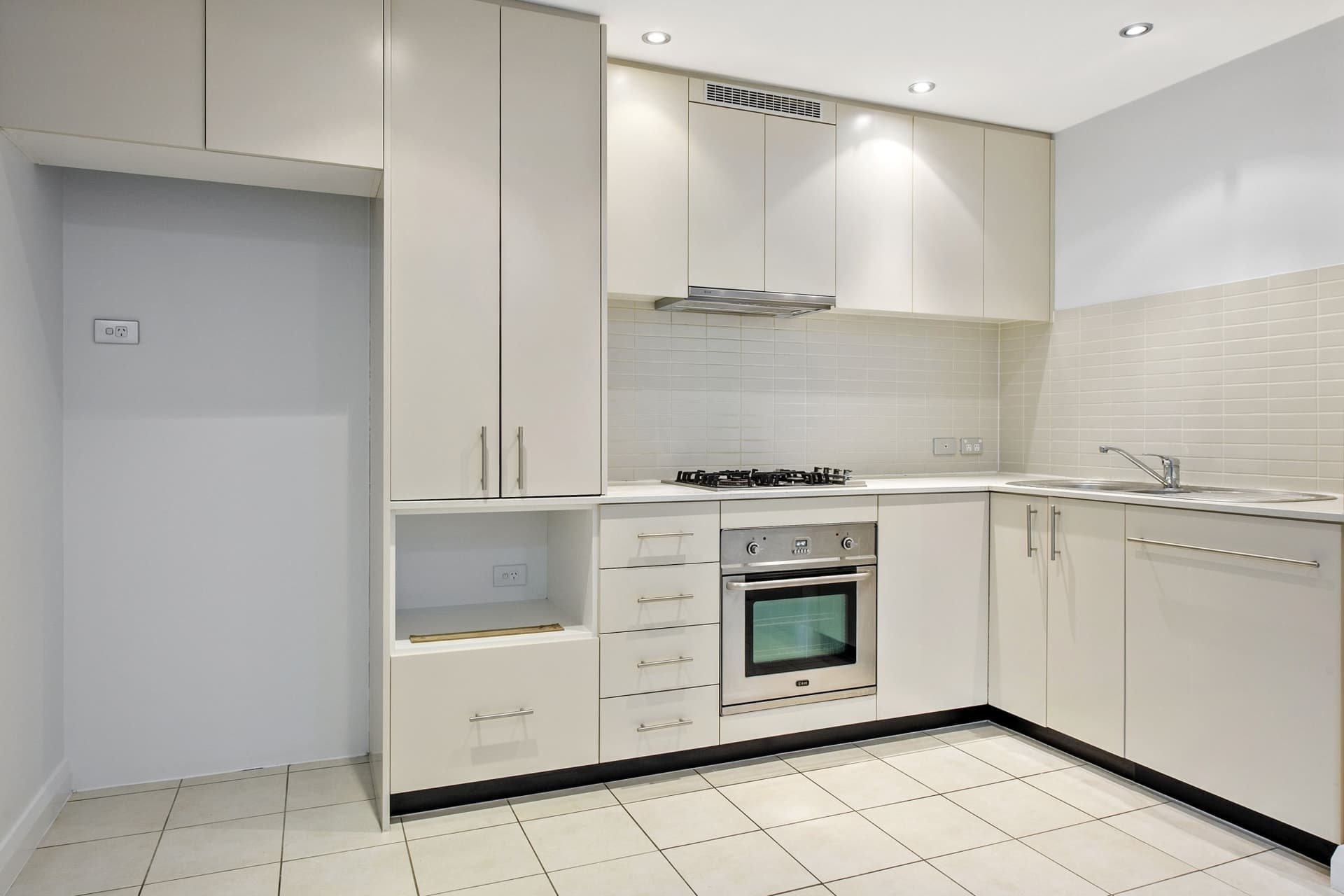 18/9 Bay Drive, Meadowbank - Thumbnail 4